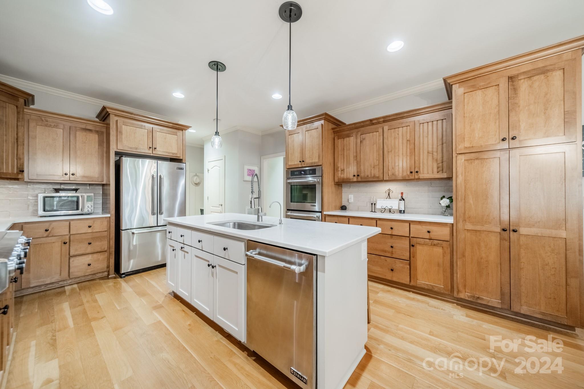121 W Cold Hollow Farms Drive