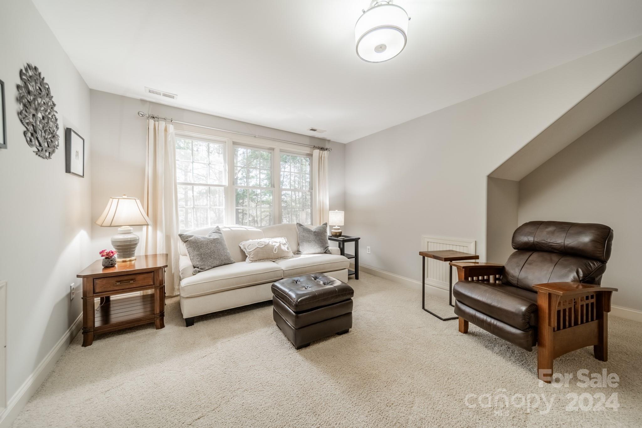 121 W Cold Hollow Farms Drive