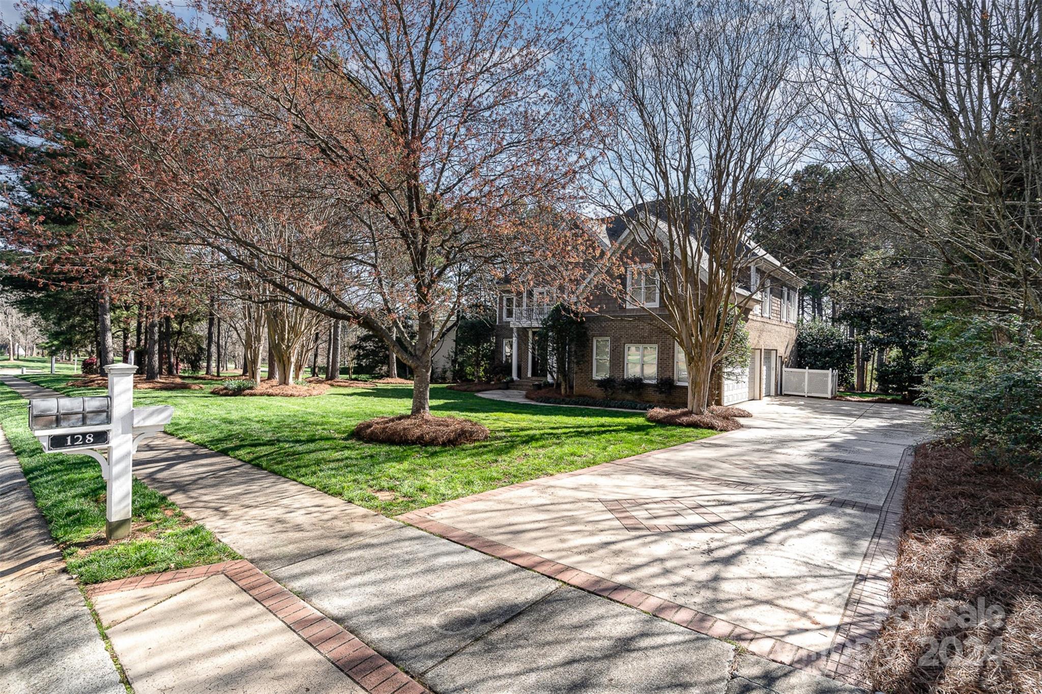 128 Mayfair Road