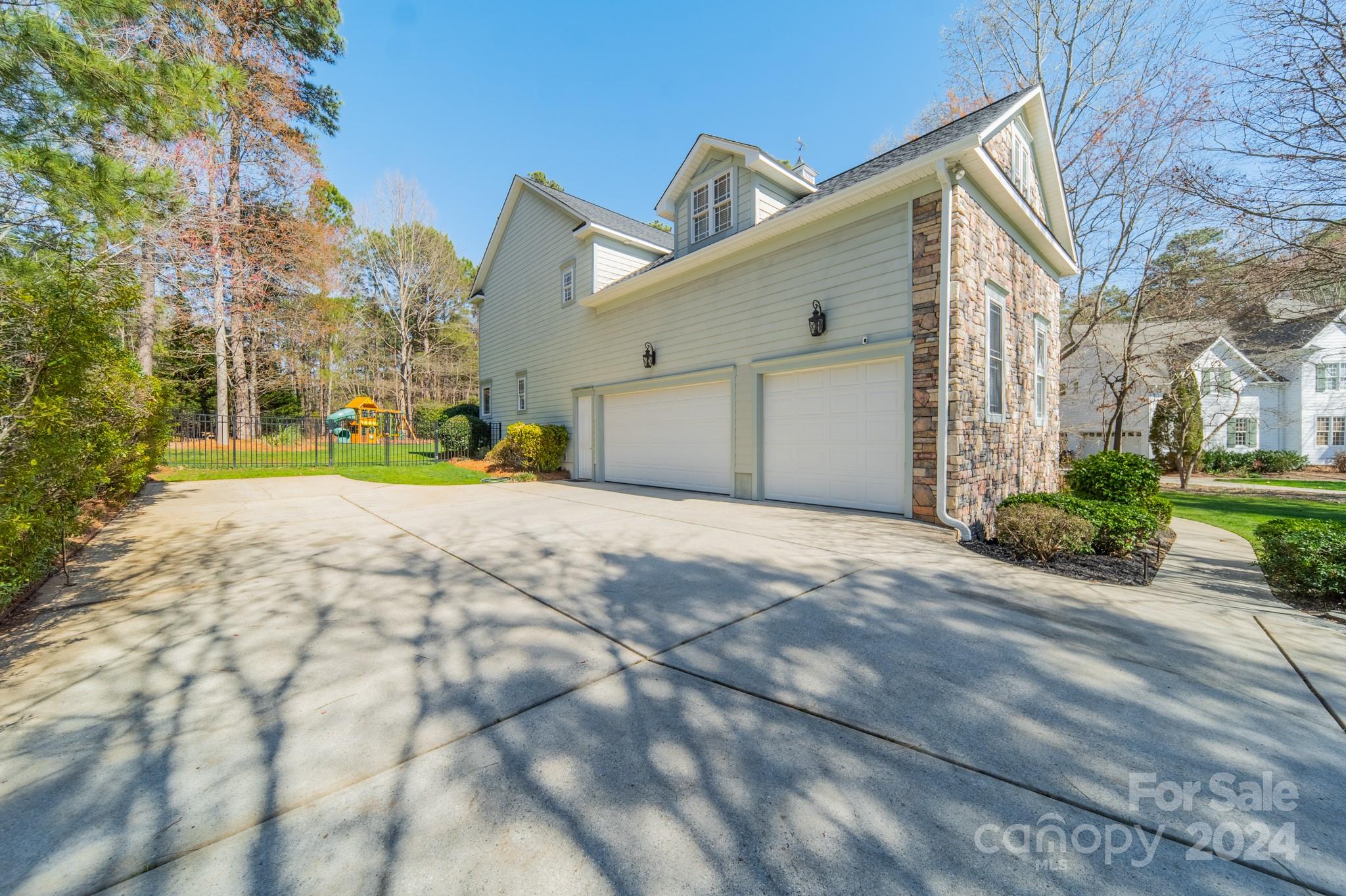 124 Ironwood Court