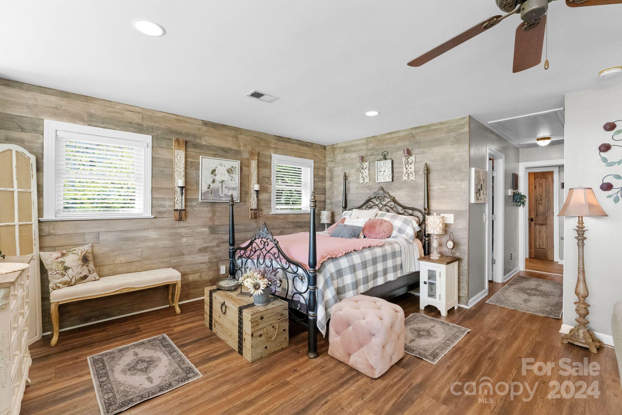 127 Surfside Lane Unit: 70