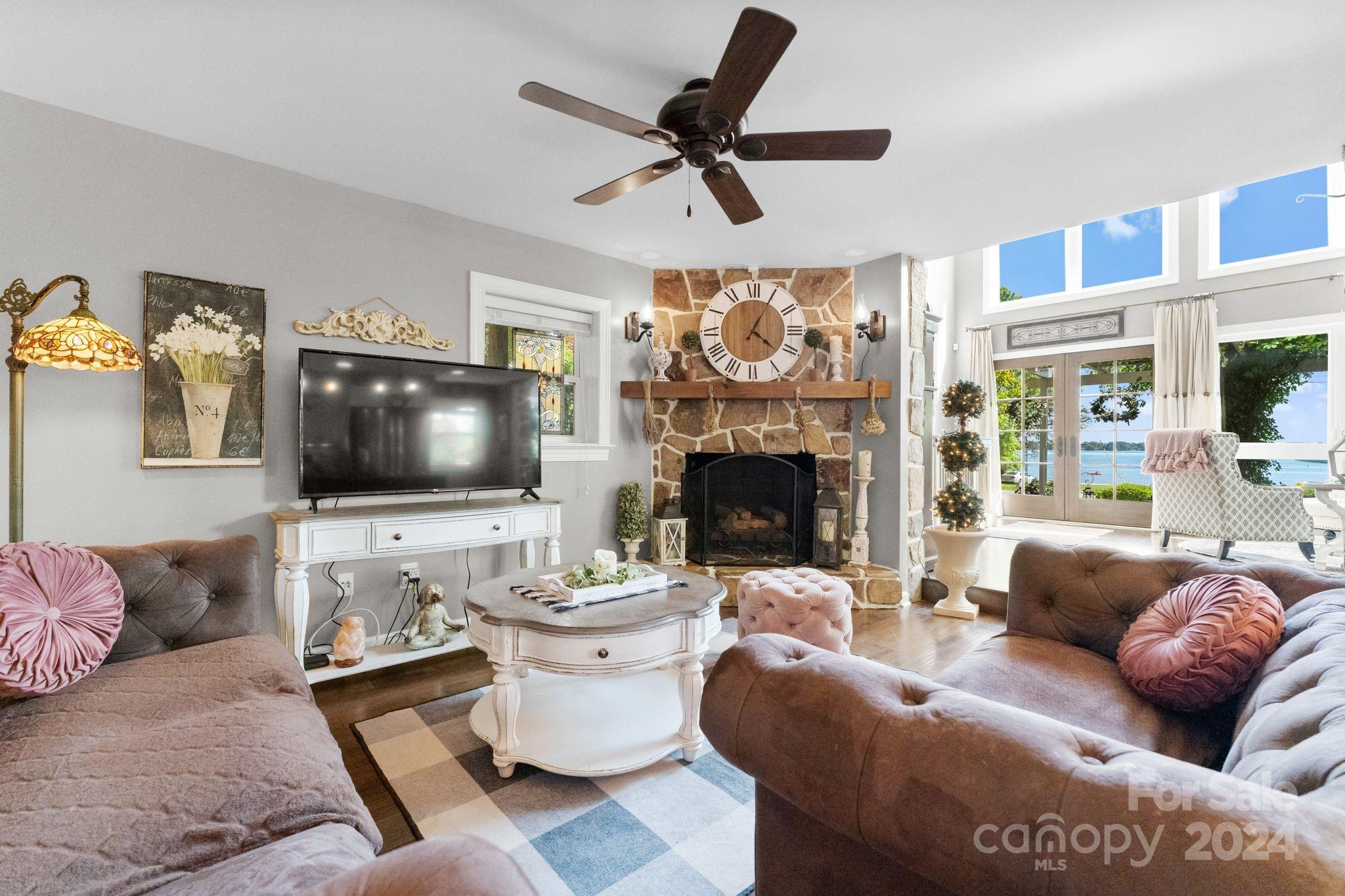 127 Surfside Lane Unit: 70