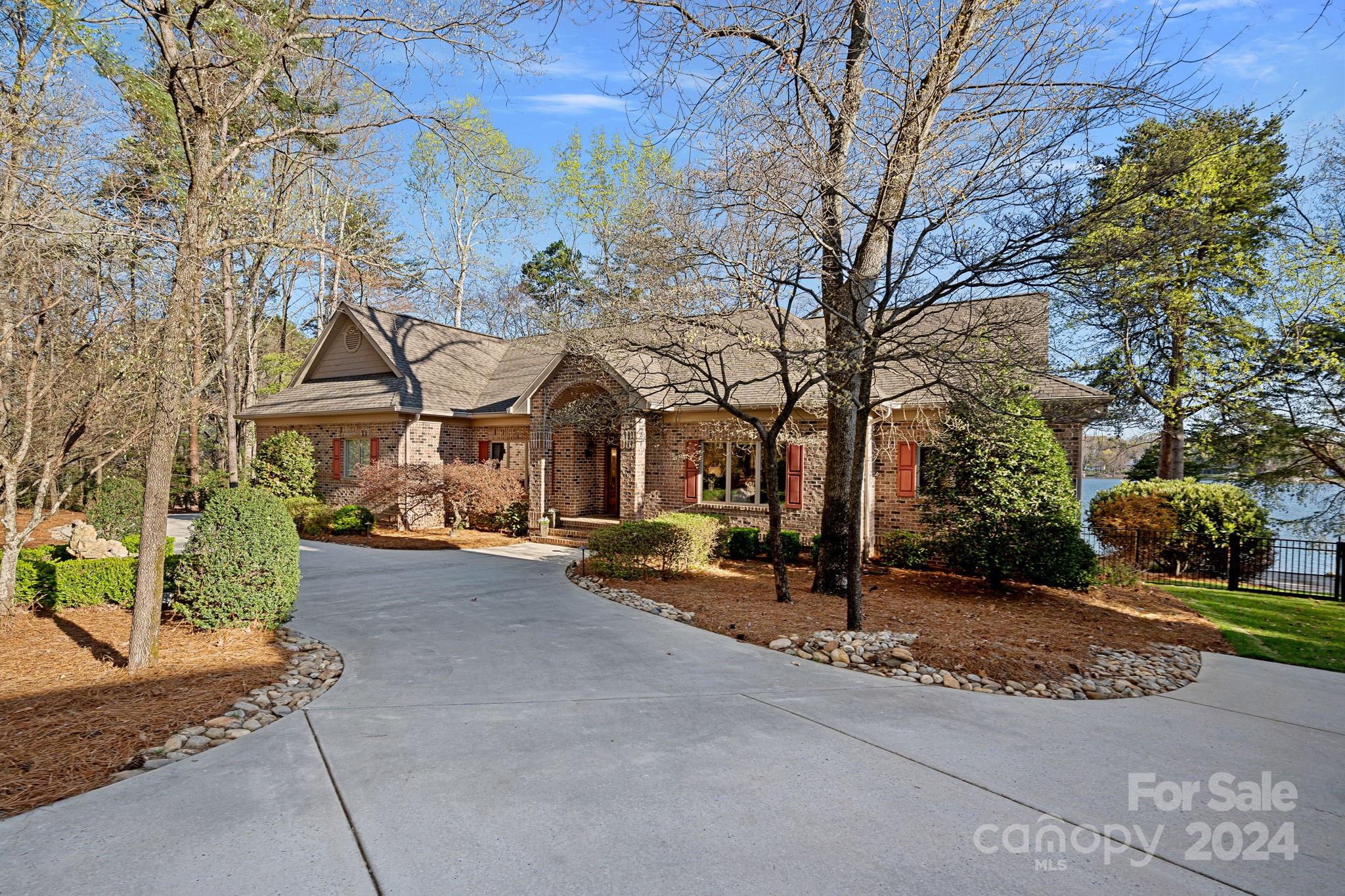 172 Balmoral Drive