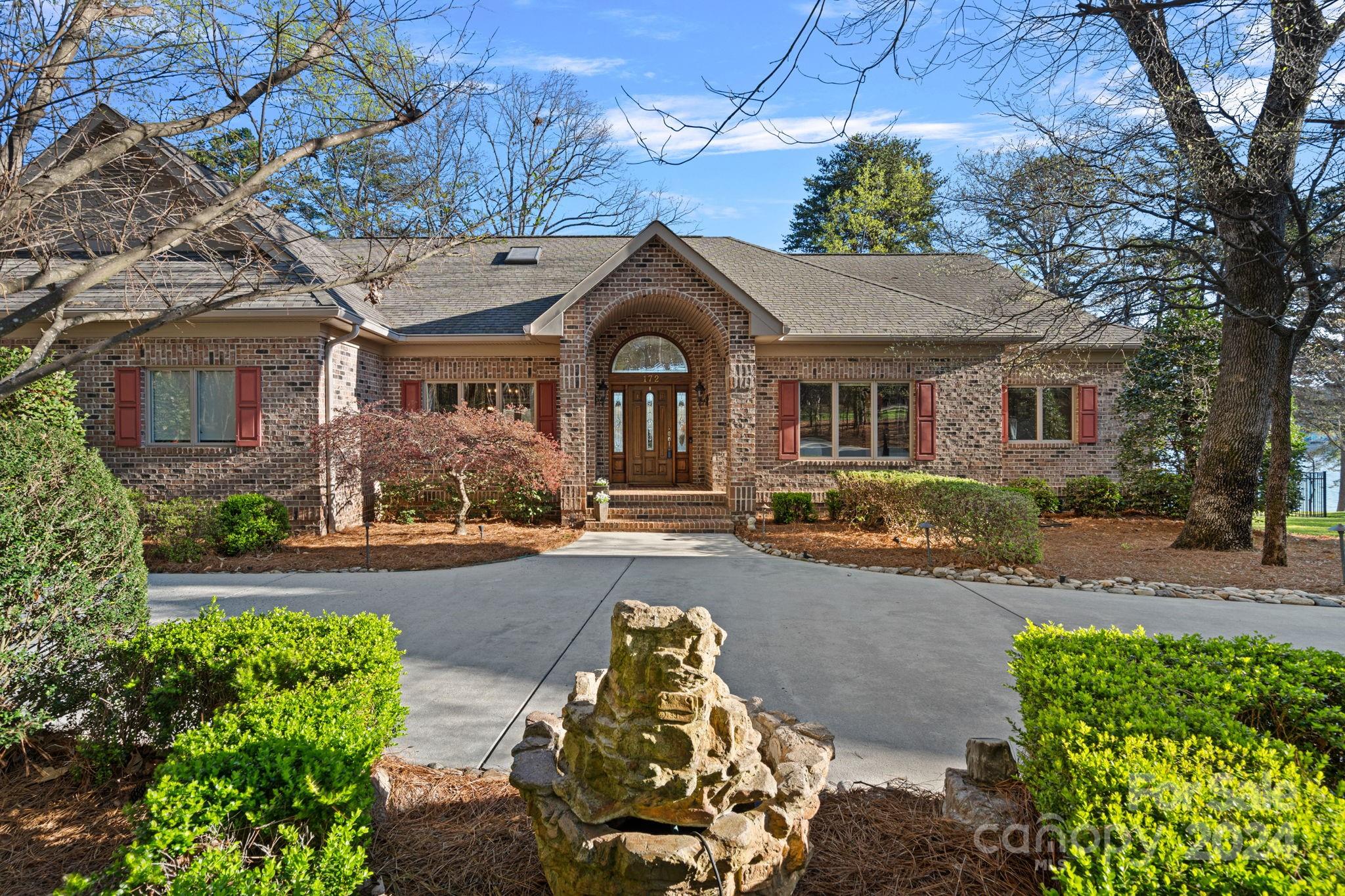 172 Balmoral Drive