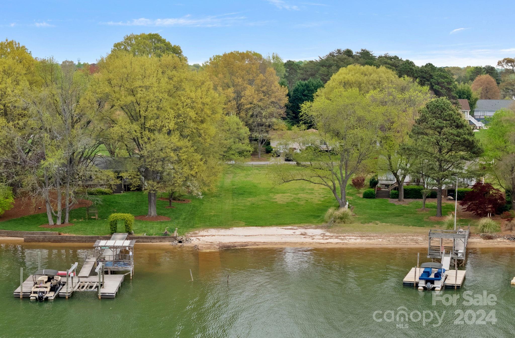 488 Isle of Pines Road