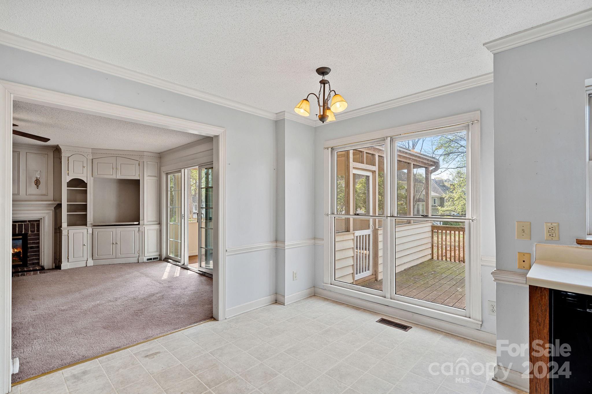 12516 Hawks Ridge Road