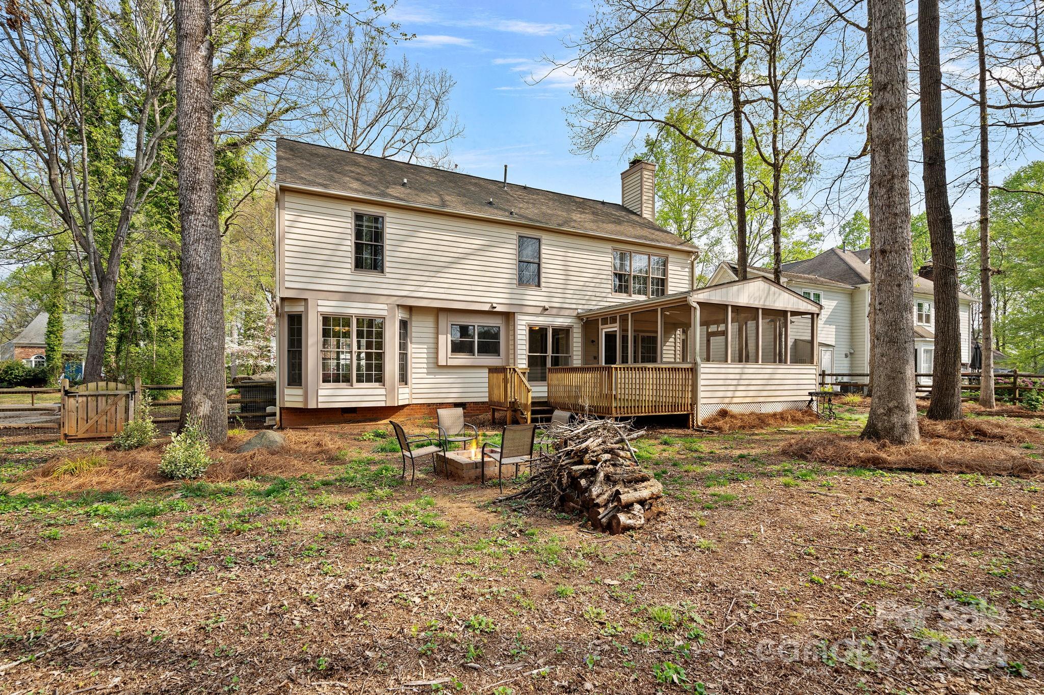 12516 Hawks Ridge Road