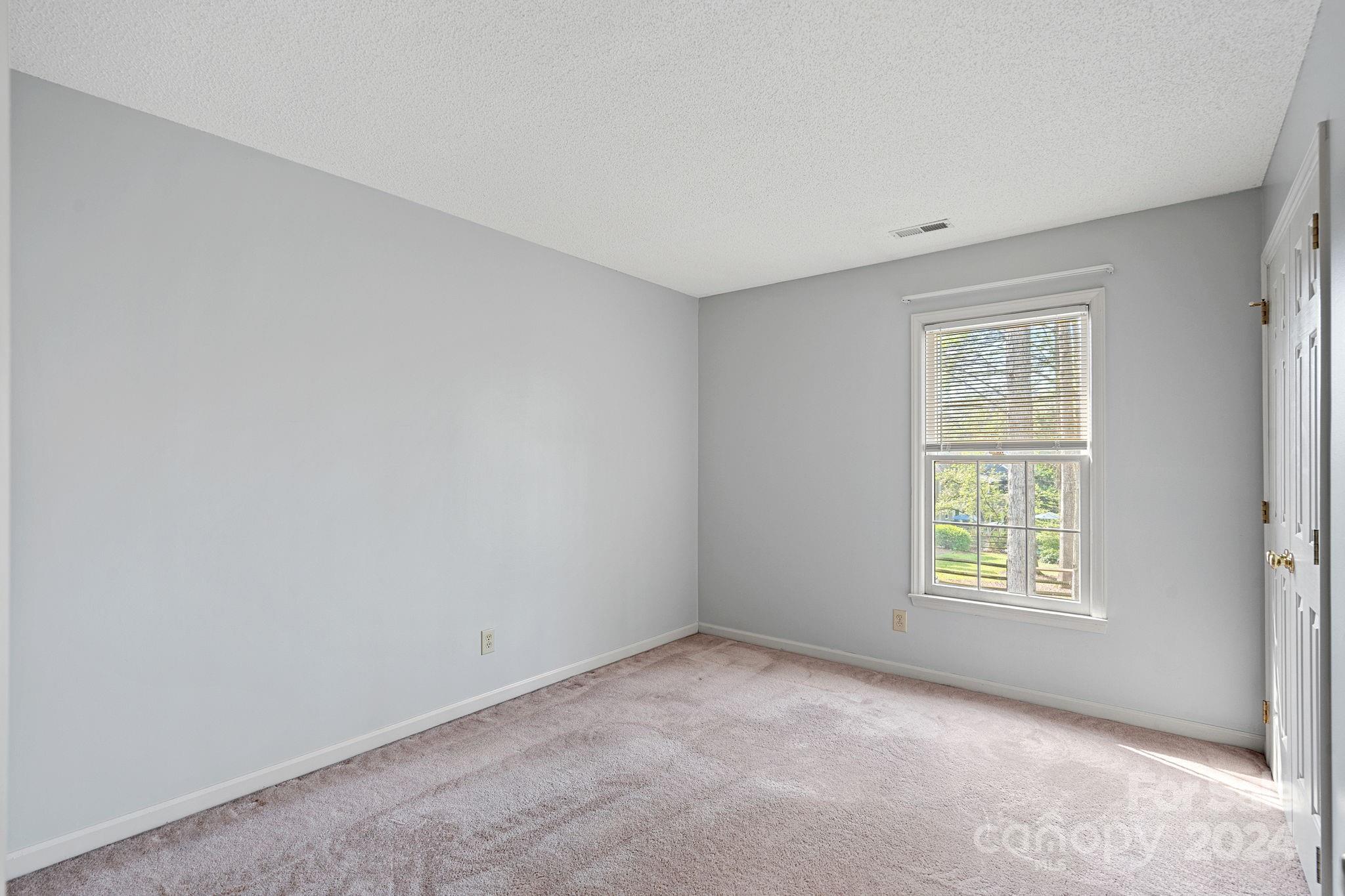12516 Hawks Ridge Road