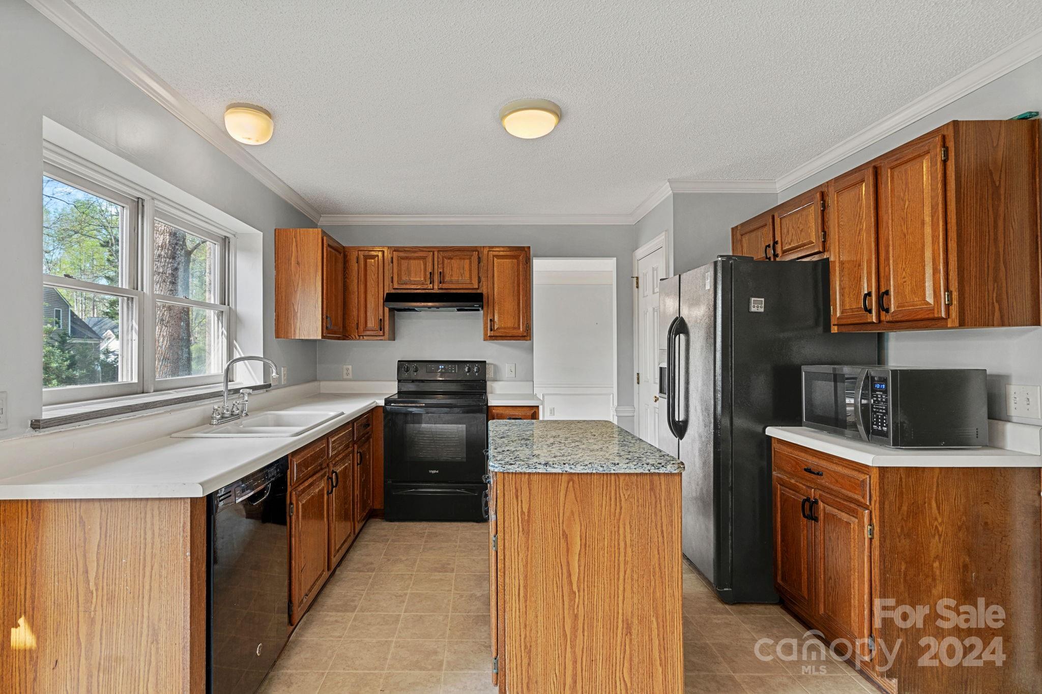 12516 Hawks Ridge Road