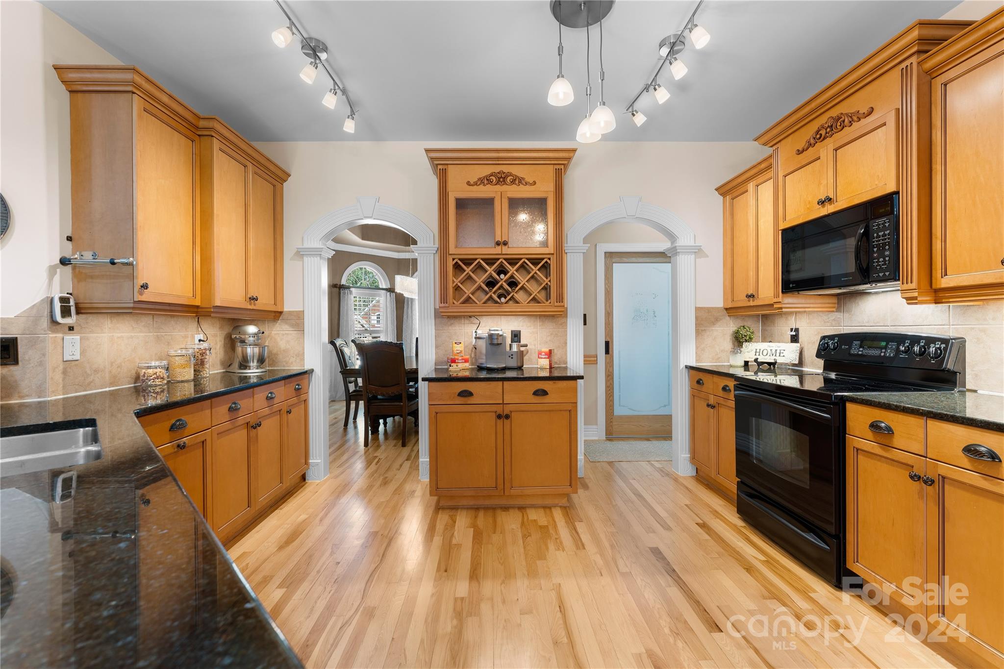 8909 Radford Court