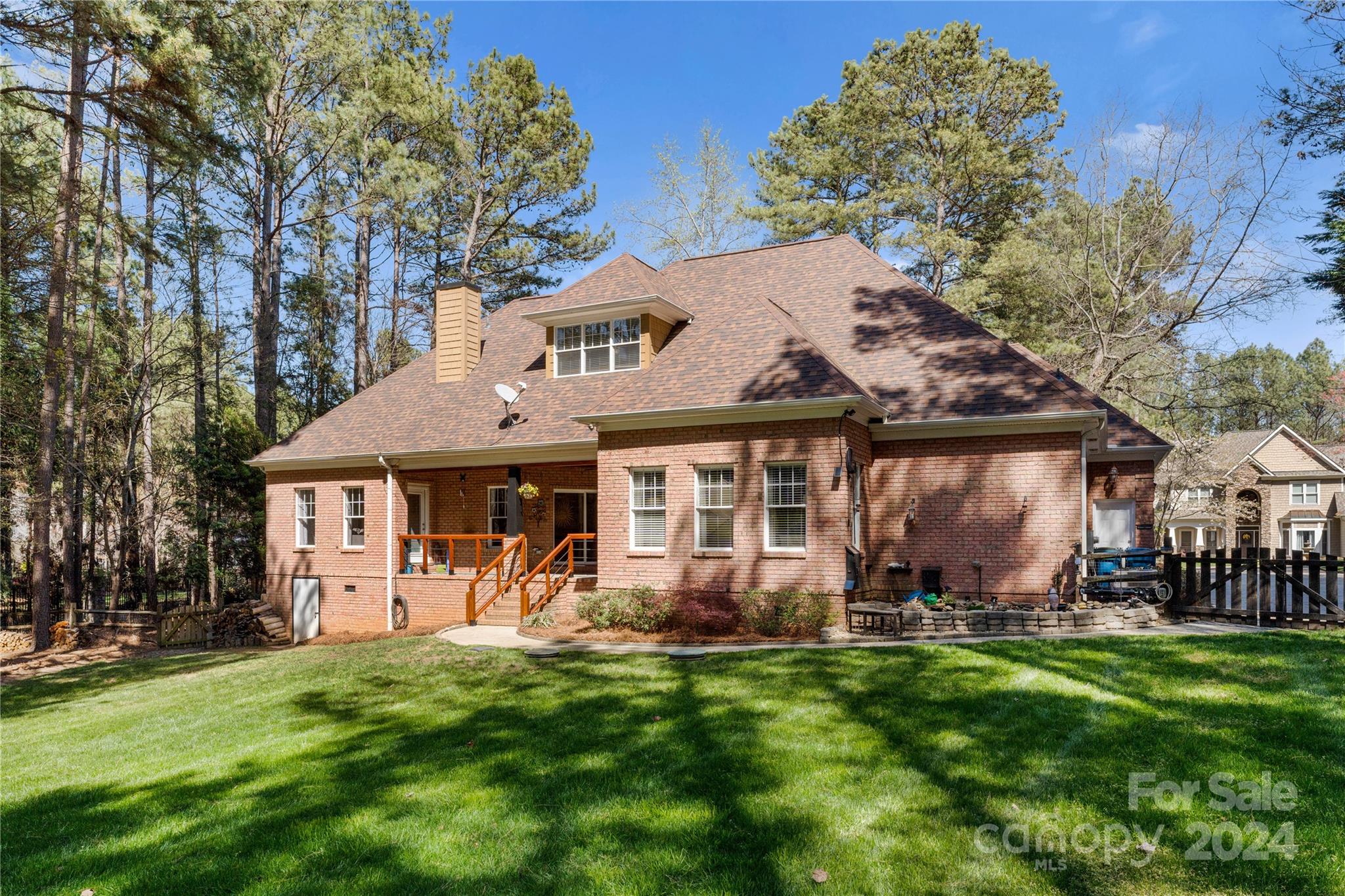 8909 Radford Court