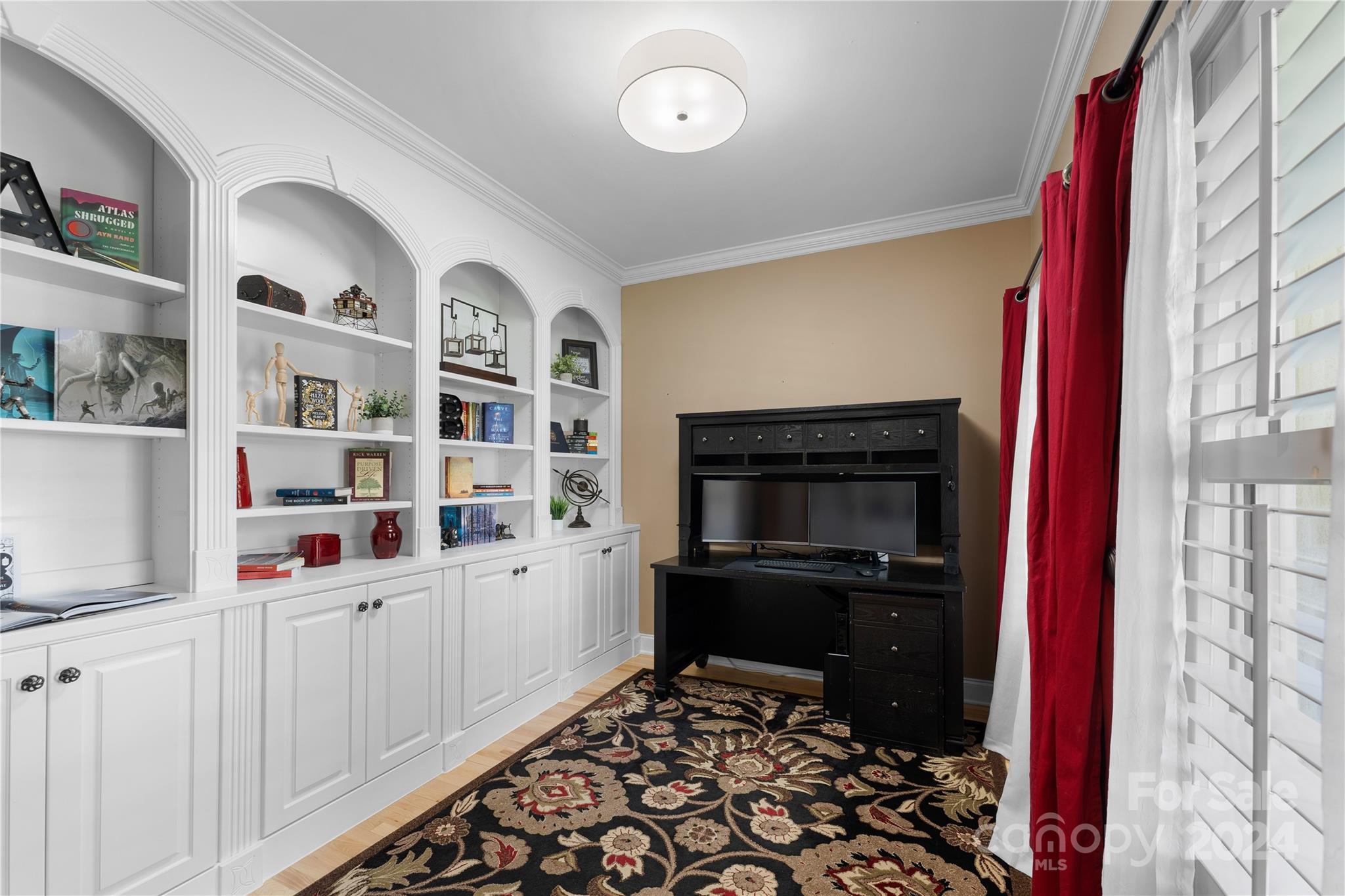 8909 Radford Court