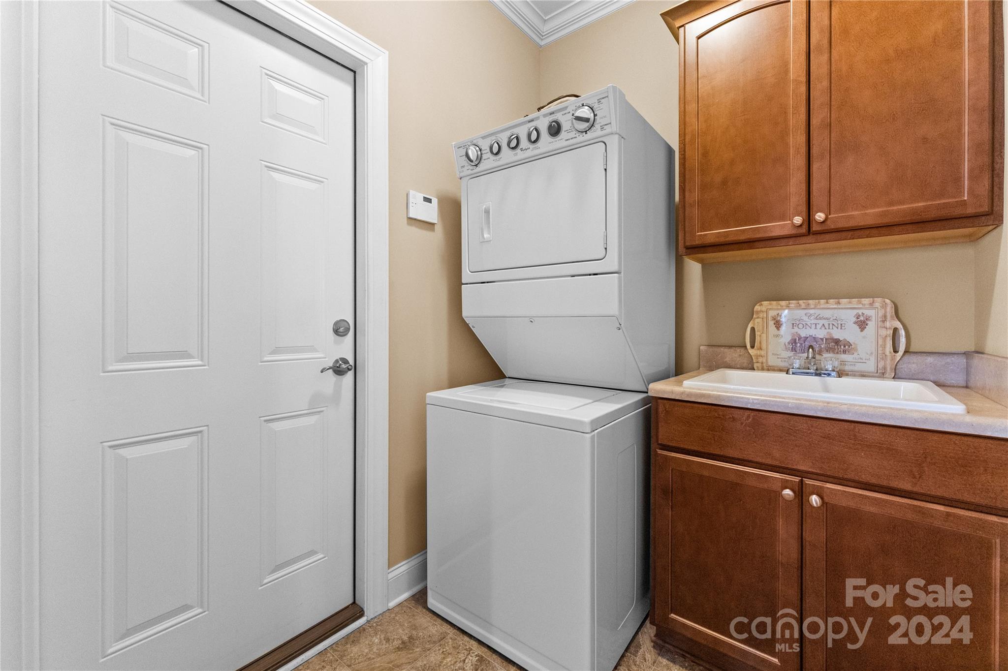 7931 Tigers Paw Road