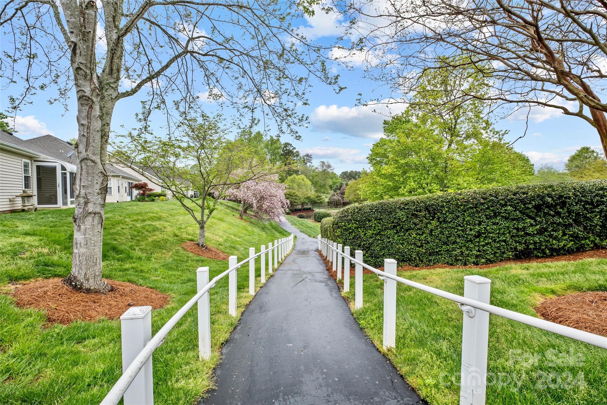 192 Oak Village Parkway