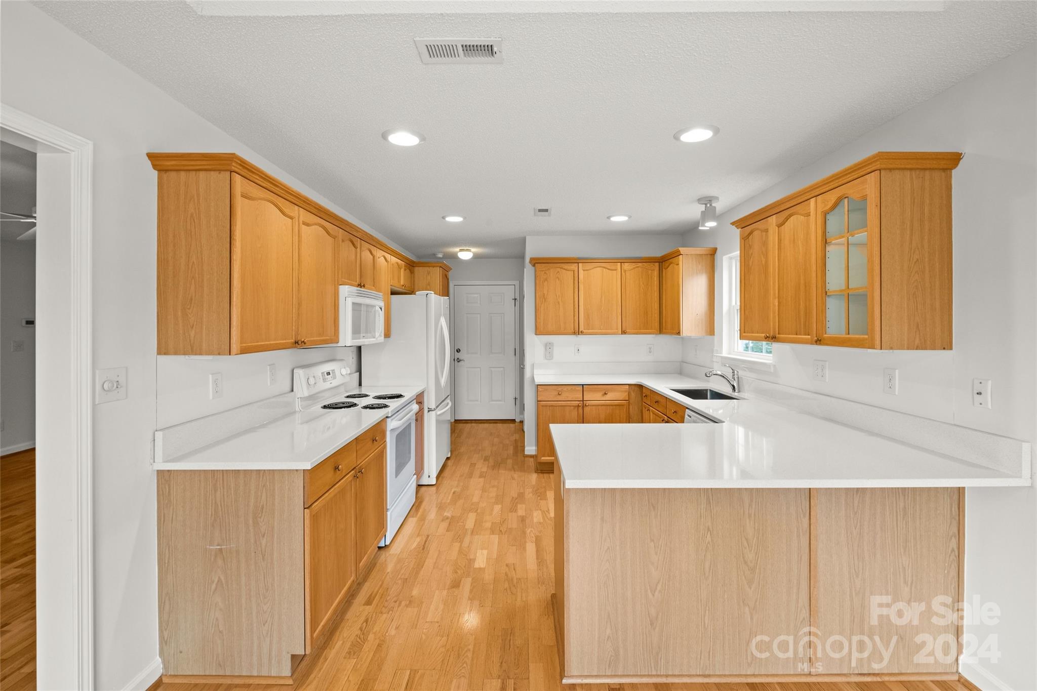 192 Oak Village Parkway