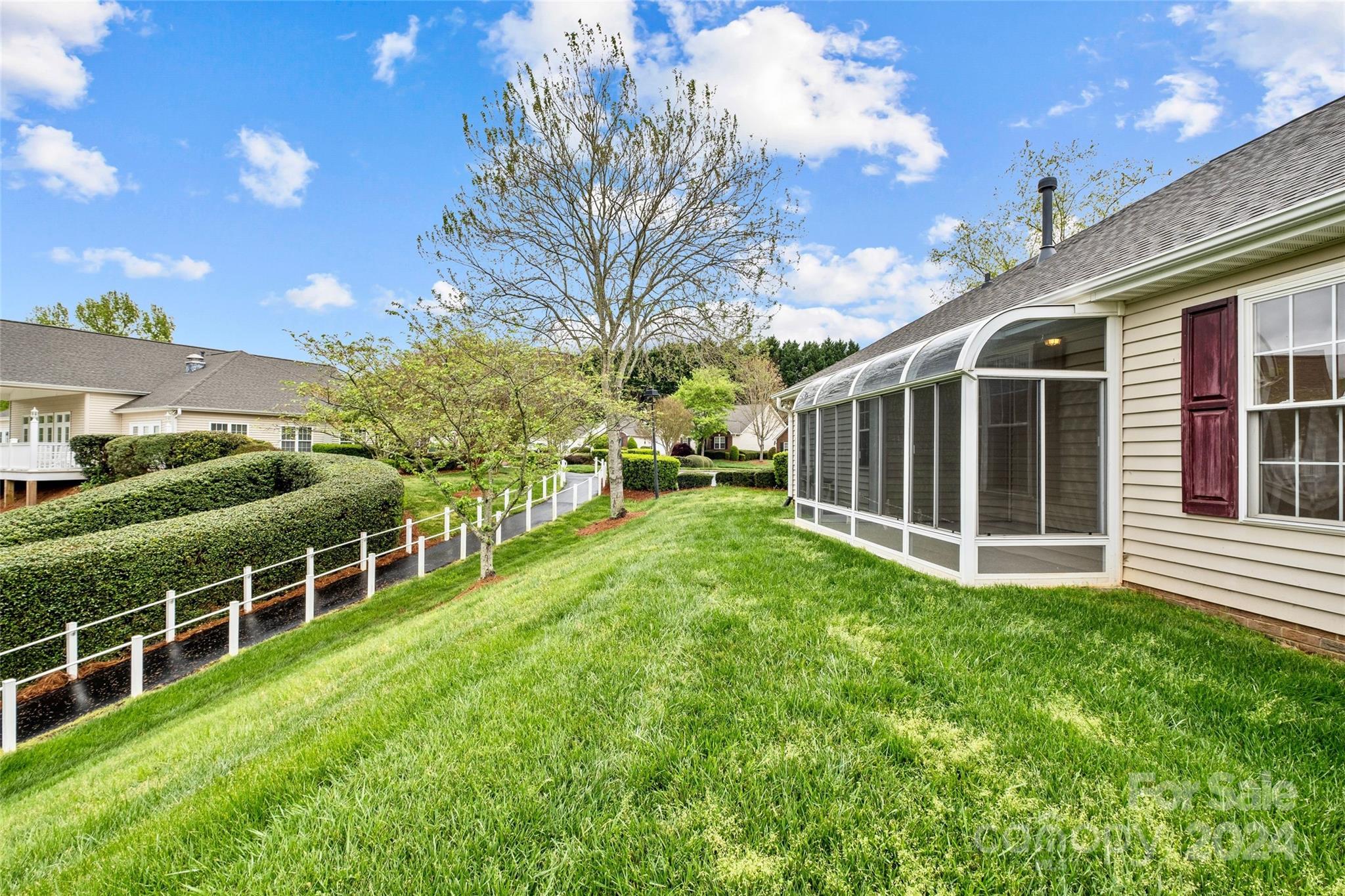 192 Oak Village Parkway
