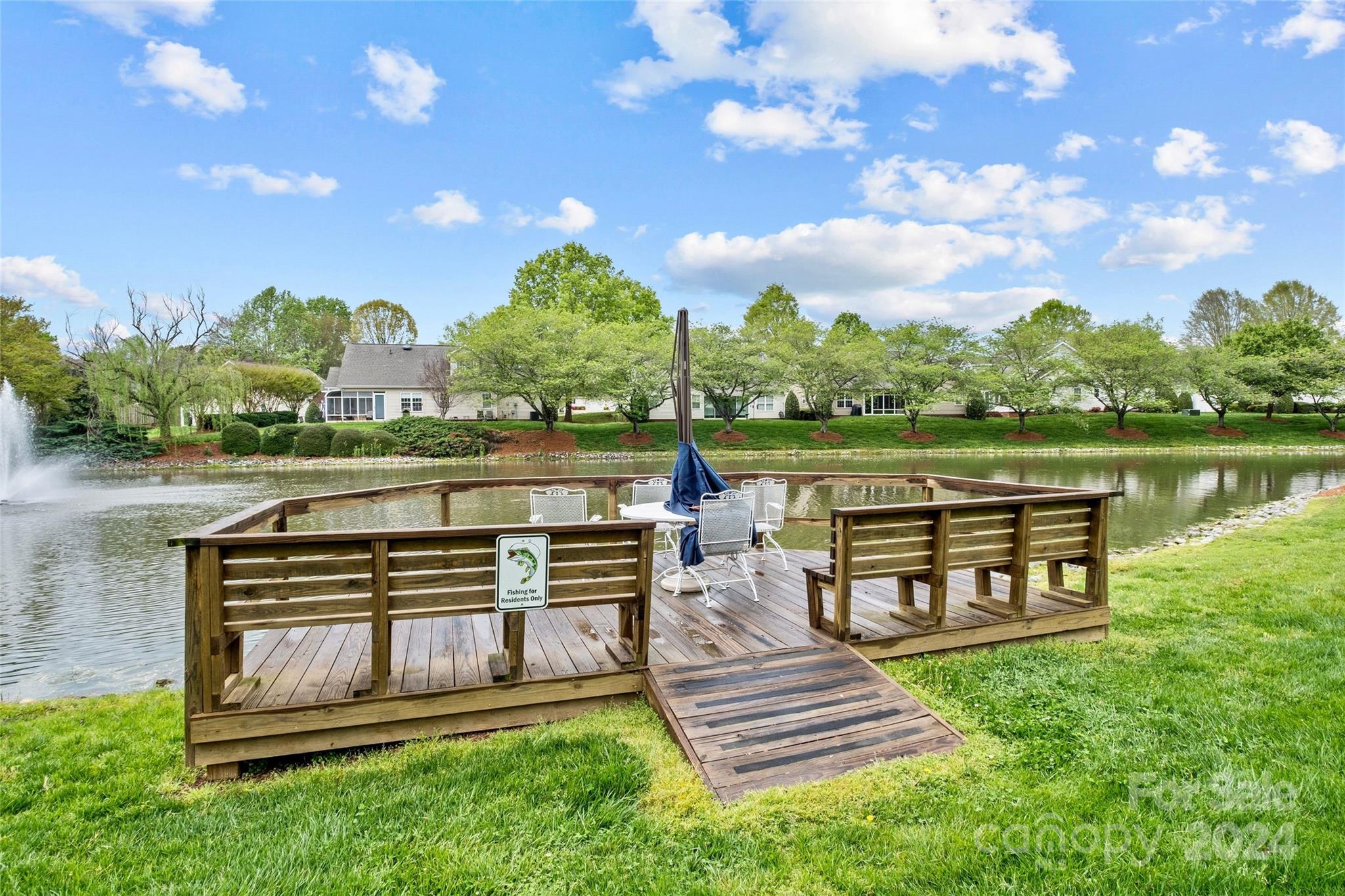 192 Oak Village Parkway