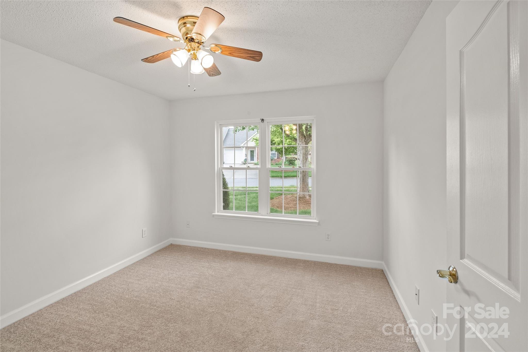 192 Oak Village Parkway