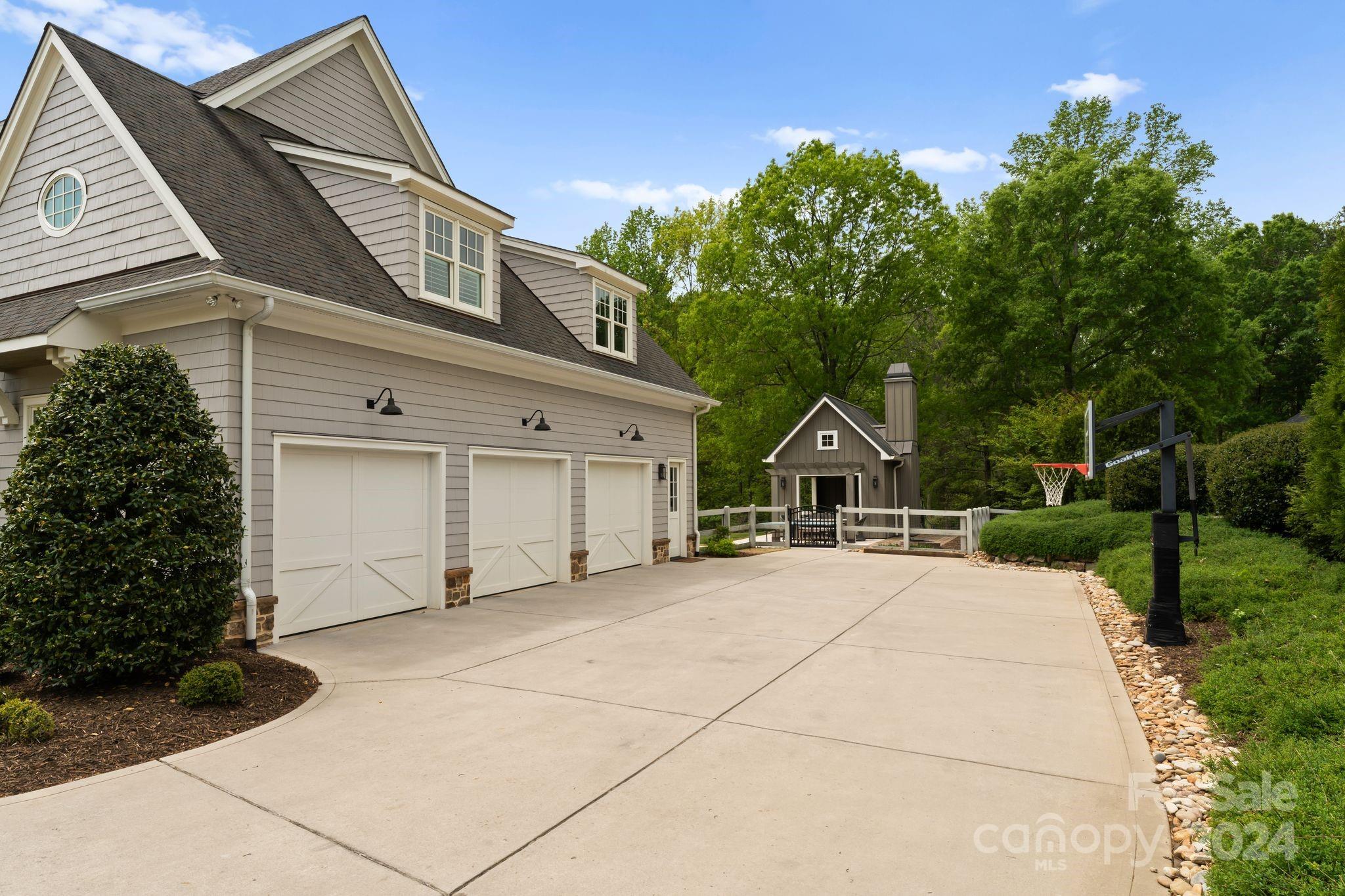 905 Martingale Lane