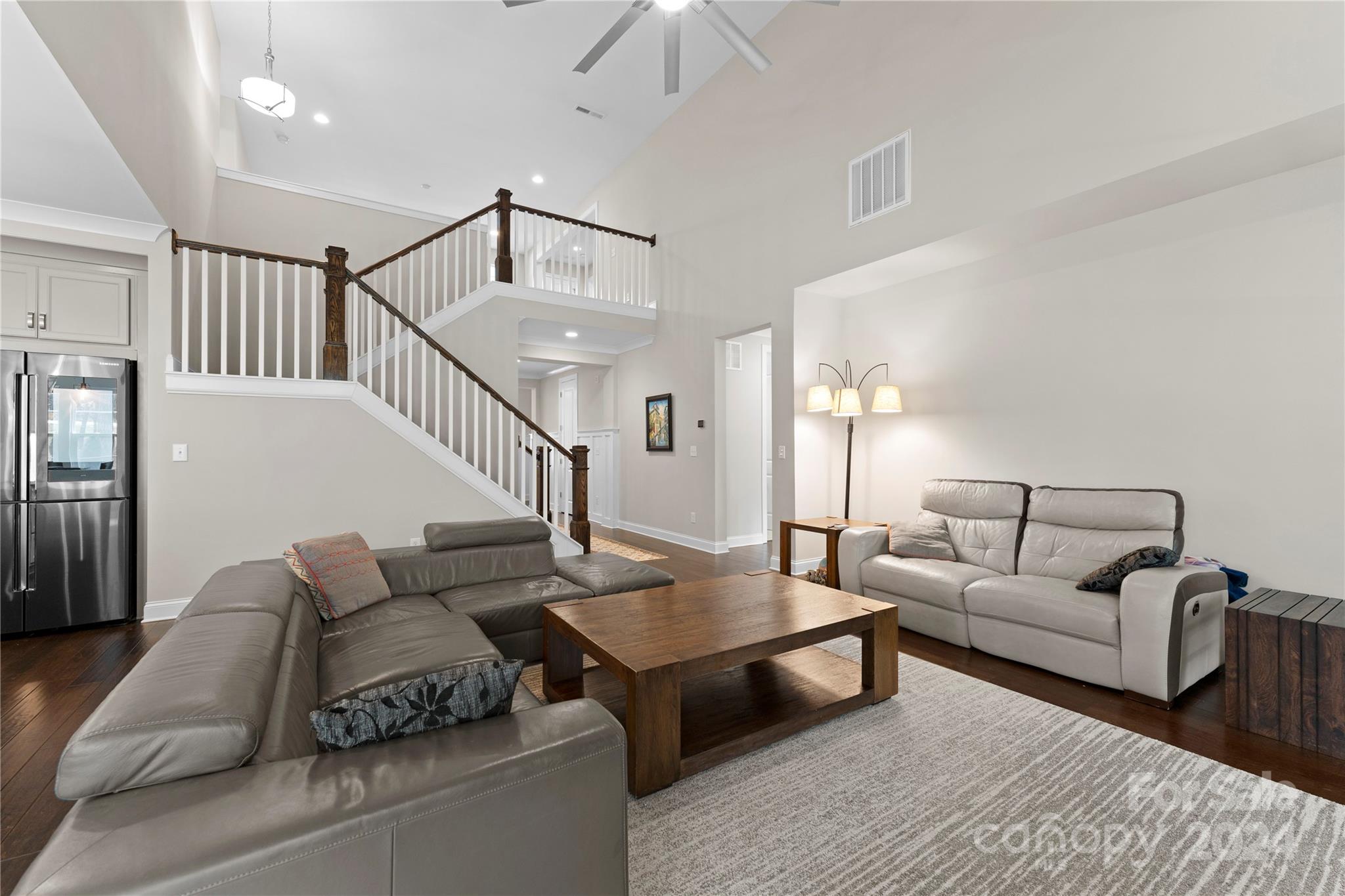 6316 Harbor Oaks Drive