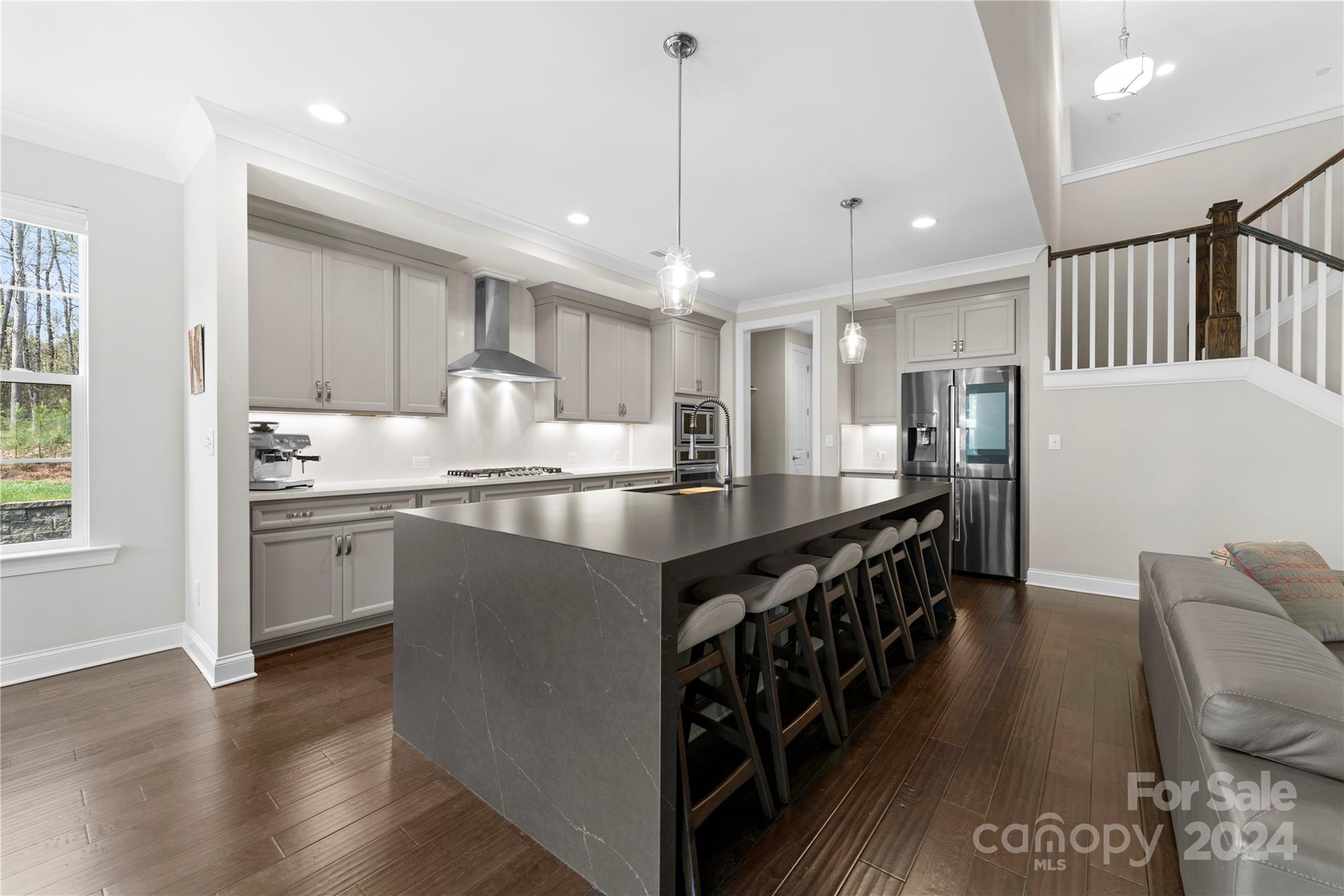 6316 Harbor Oaks Drive