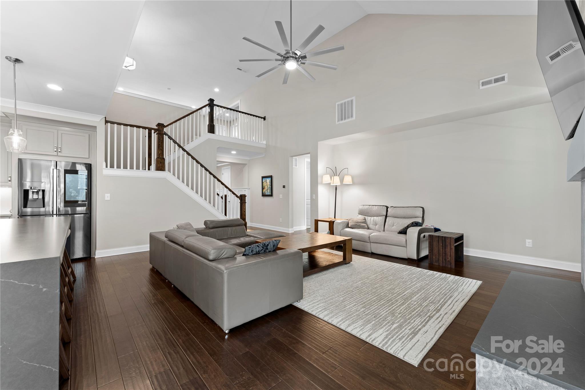 6316 Harbor Oaks Drive
