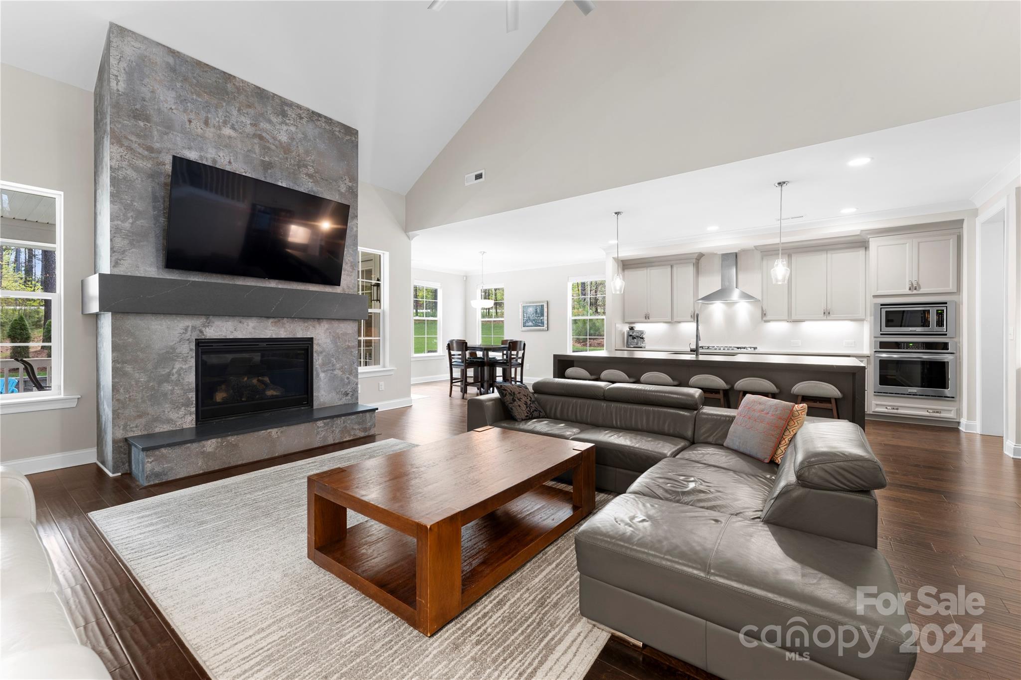 6316 Harbor Oaks Drive