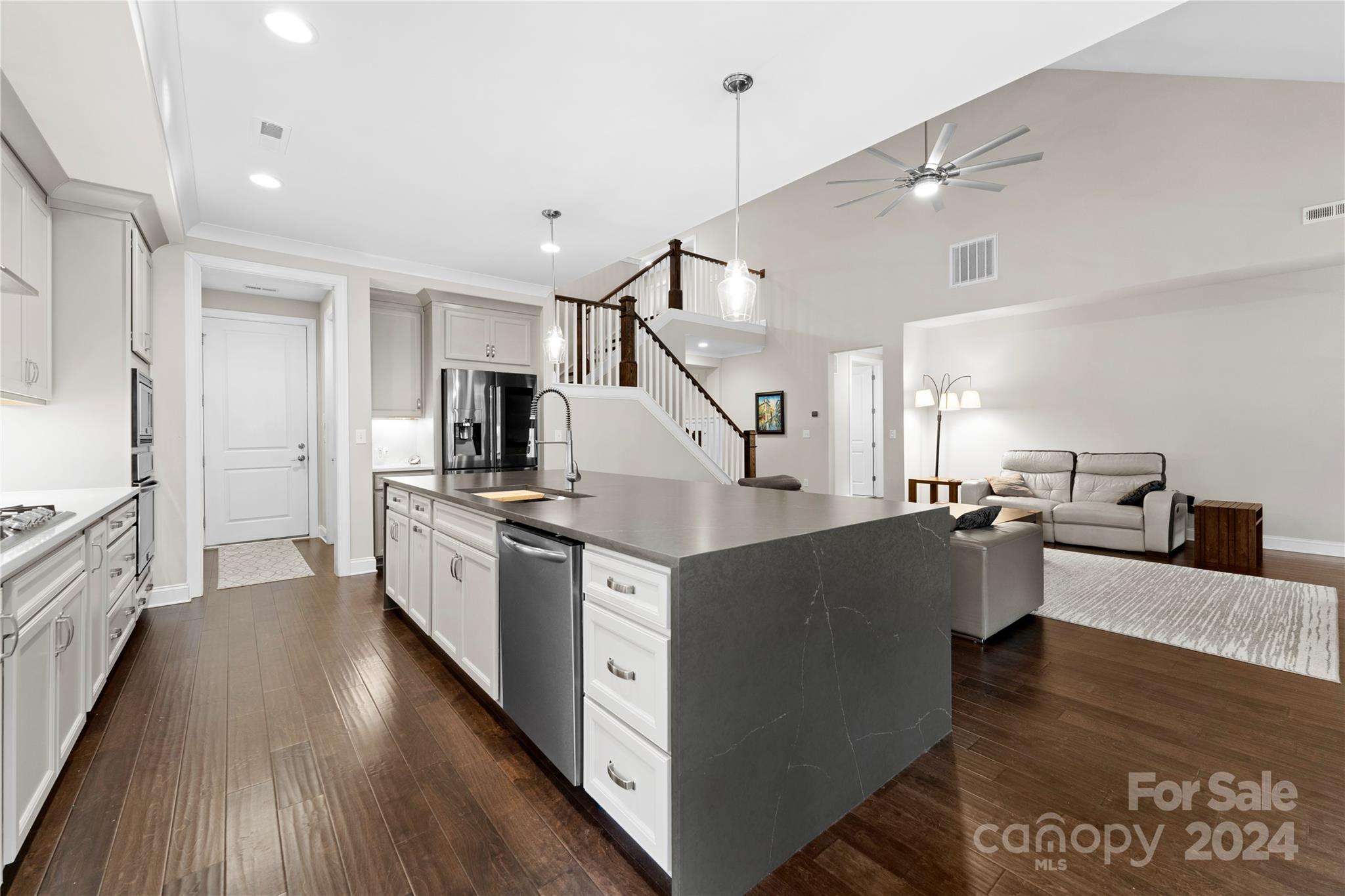 6316 Harbor Oaks Drive