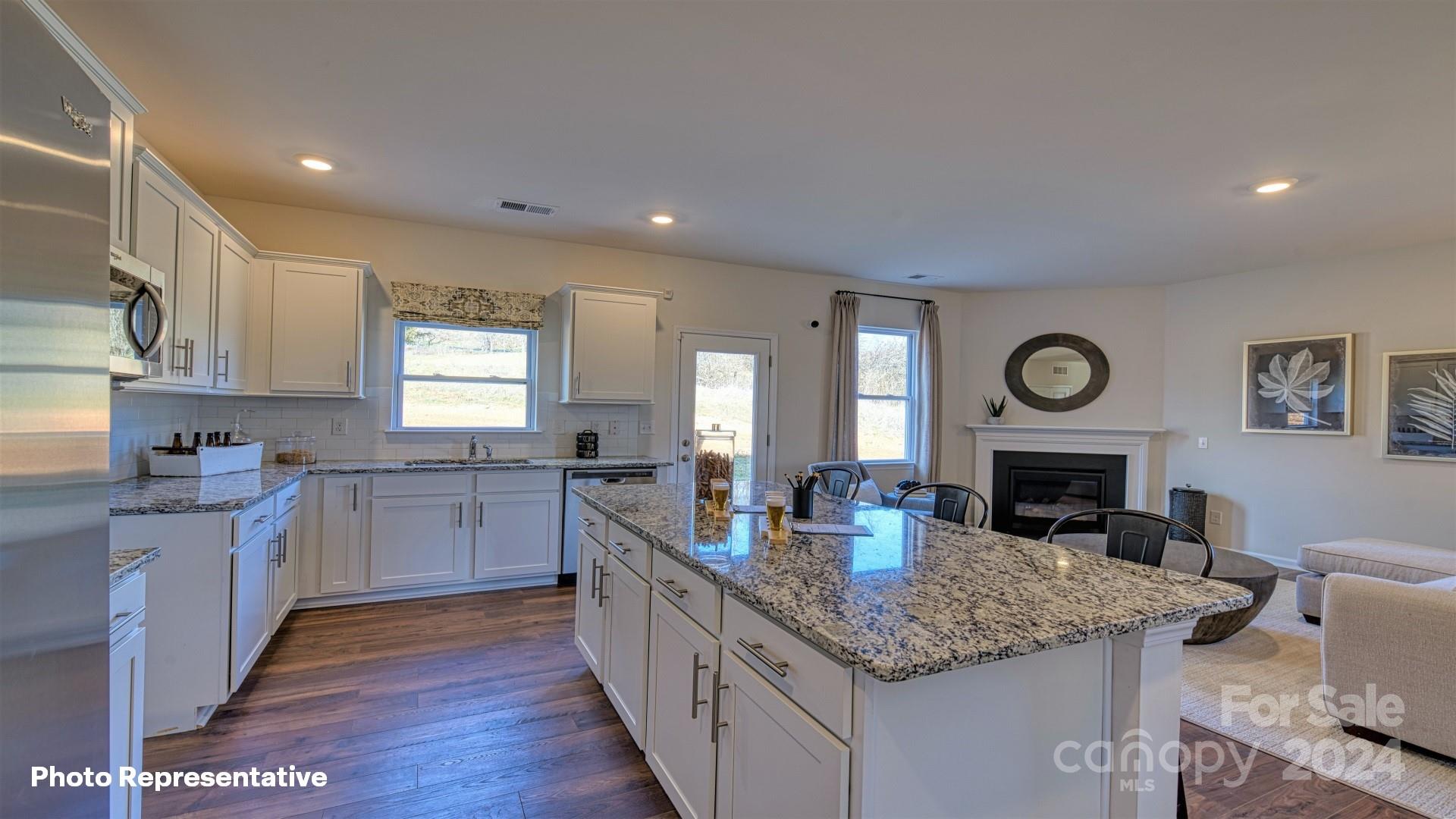 106 Highcrest Way