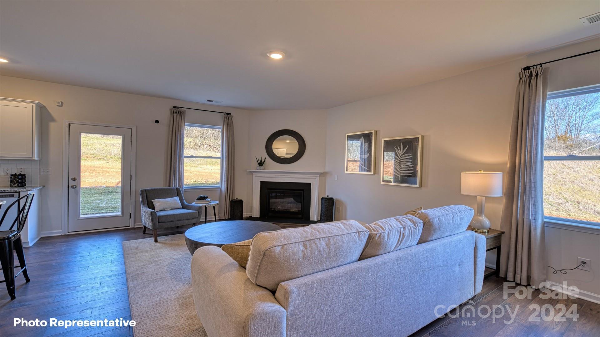 106 Highcrest Way