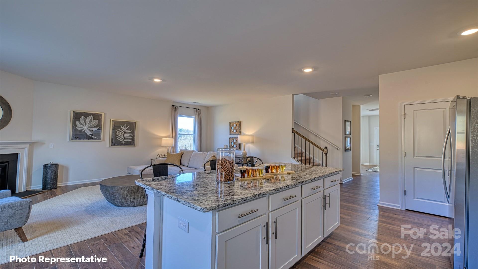 106 Highcrest Way