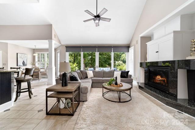 154 Queens Cove Road