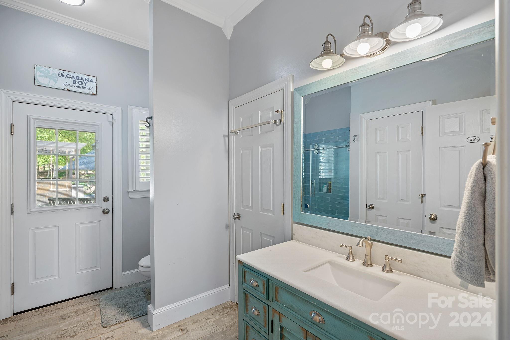 154 Queens Cove Road