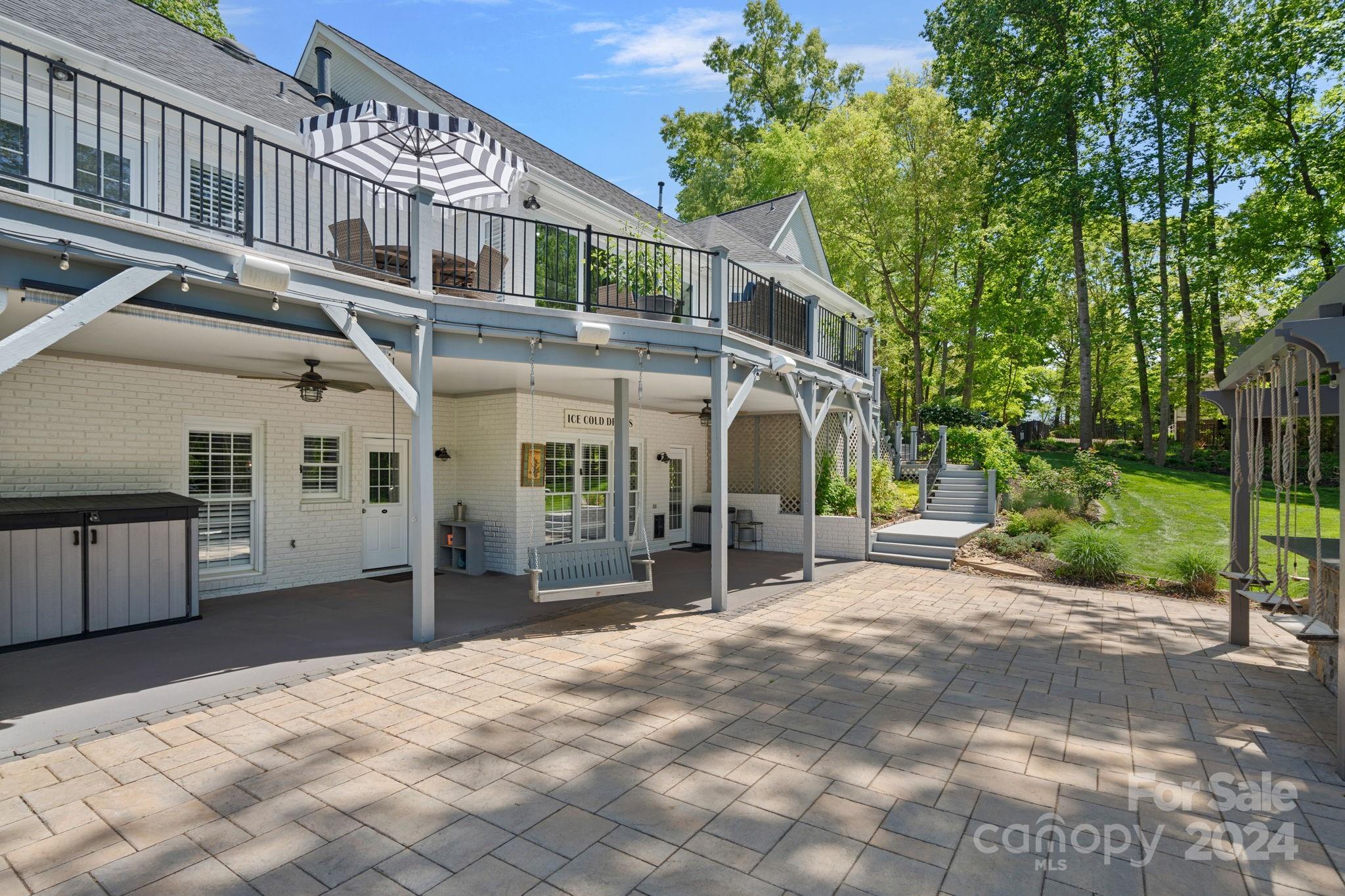 154 Queens Cove Road
