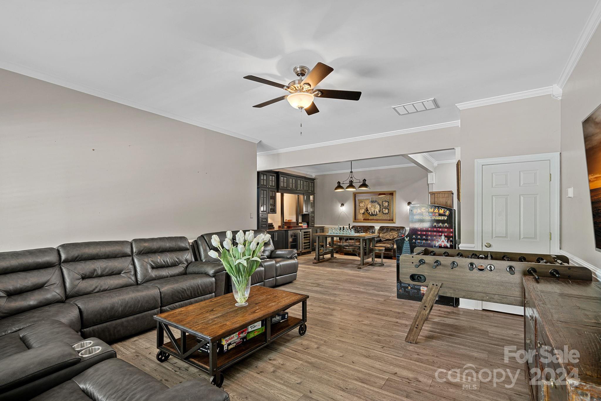 154 Queens Cove Road
