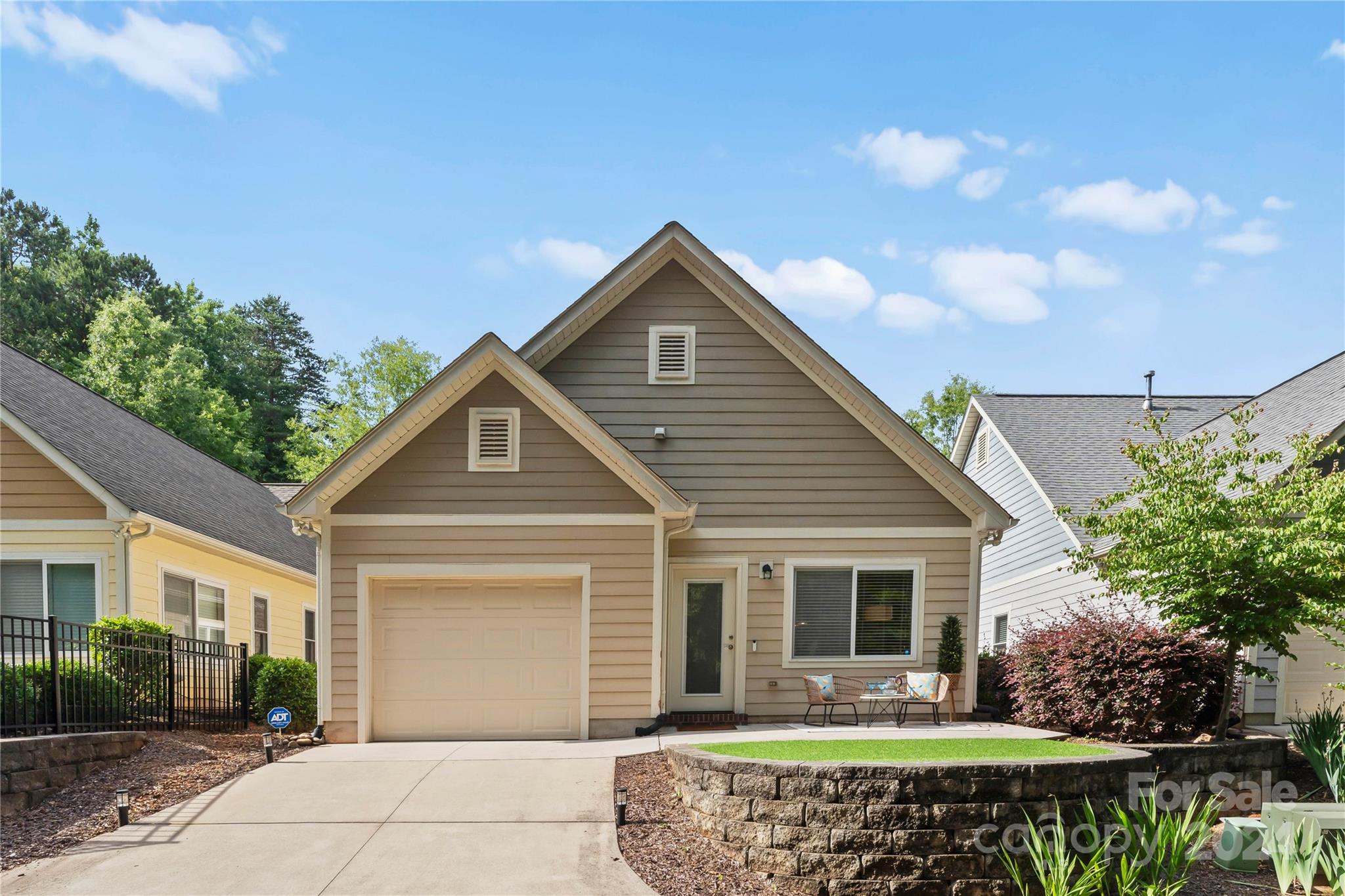 7934 Tigers Paw Road