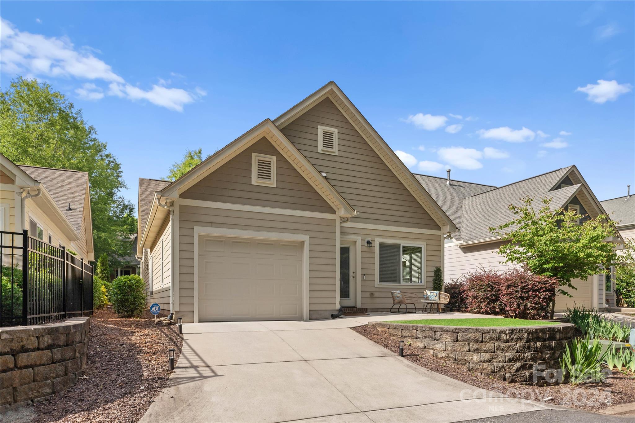 7934 Tigers Paw Road