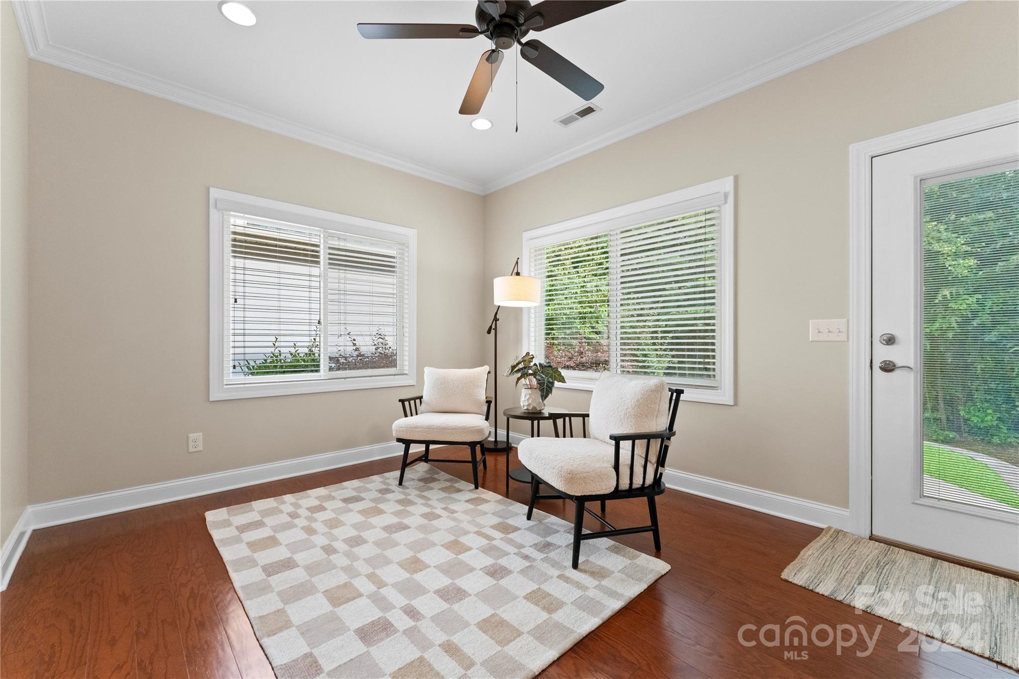 7934 Tigers Paw Road