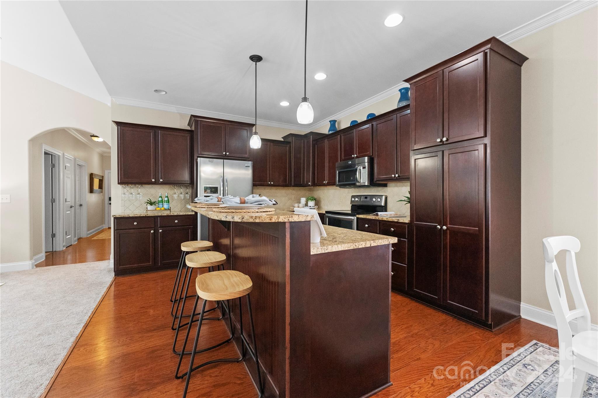 7934 Tigers Paw Road