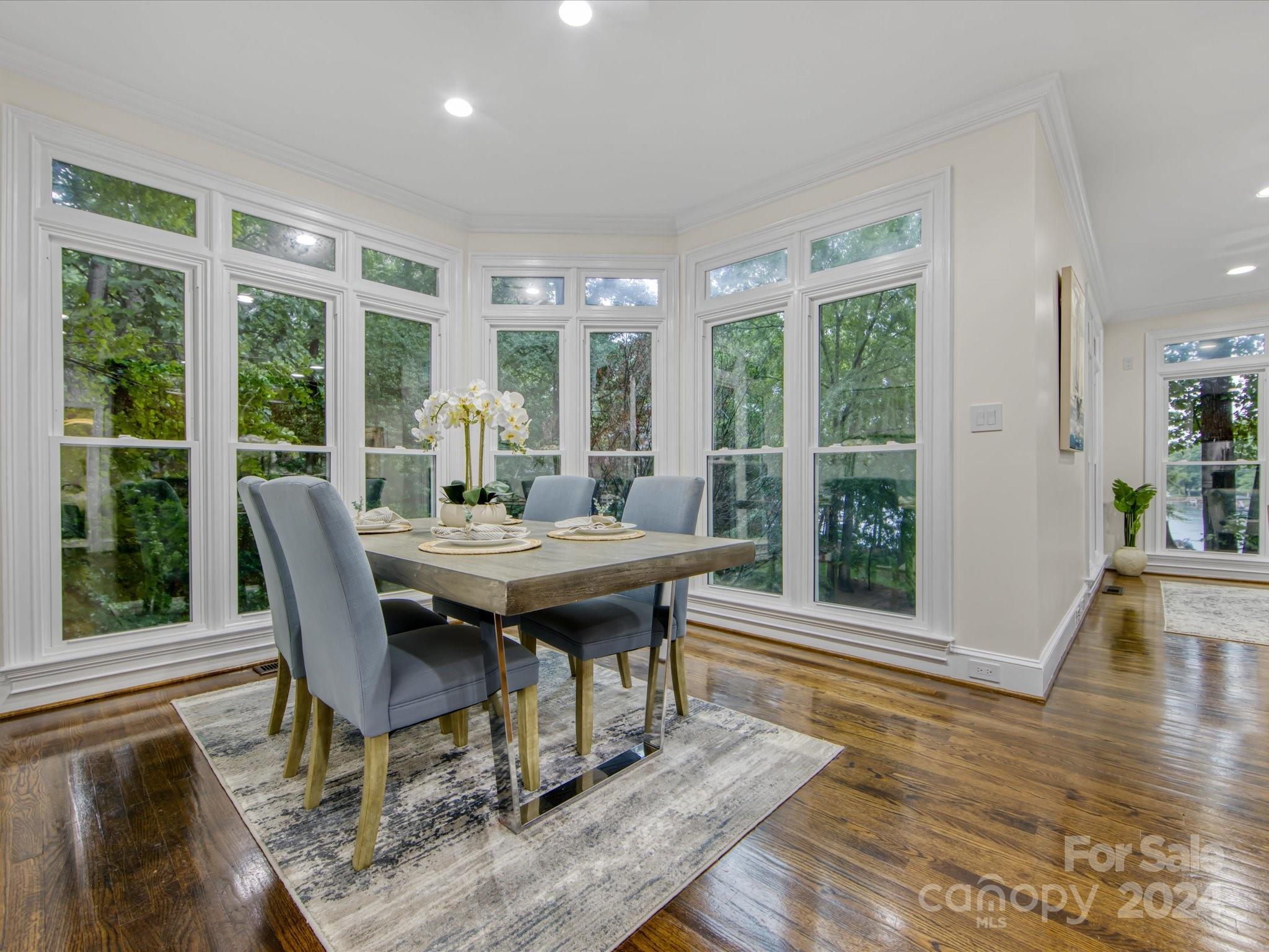 13922 Clarendon Pointe