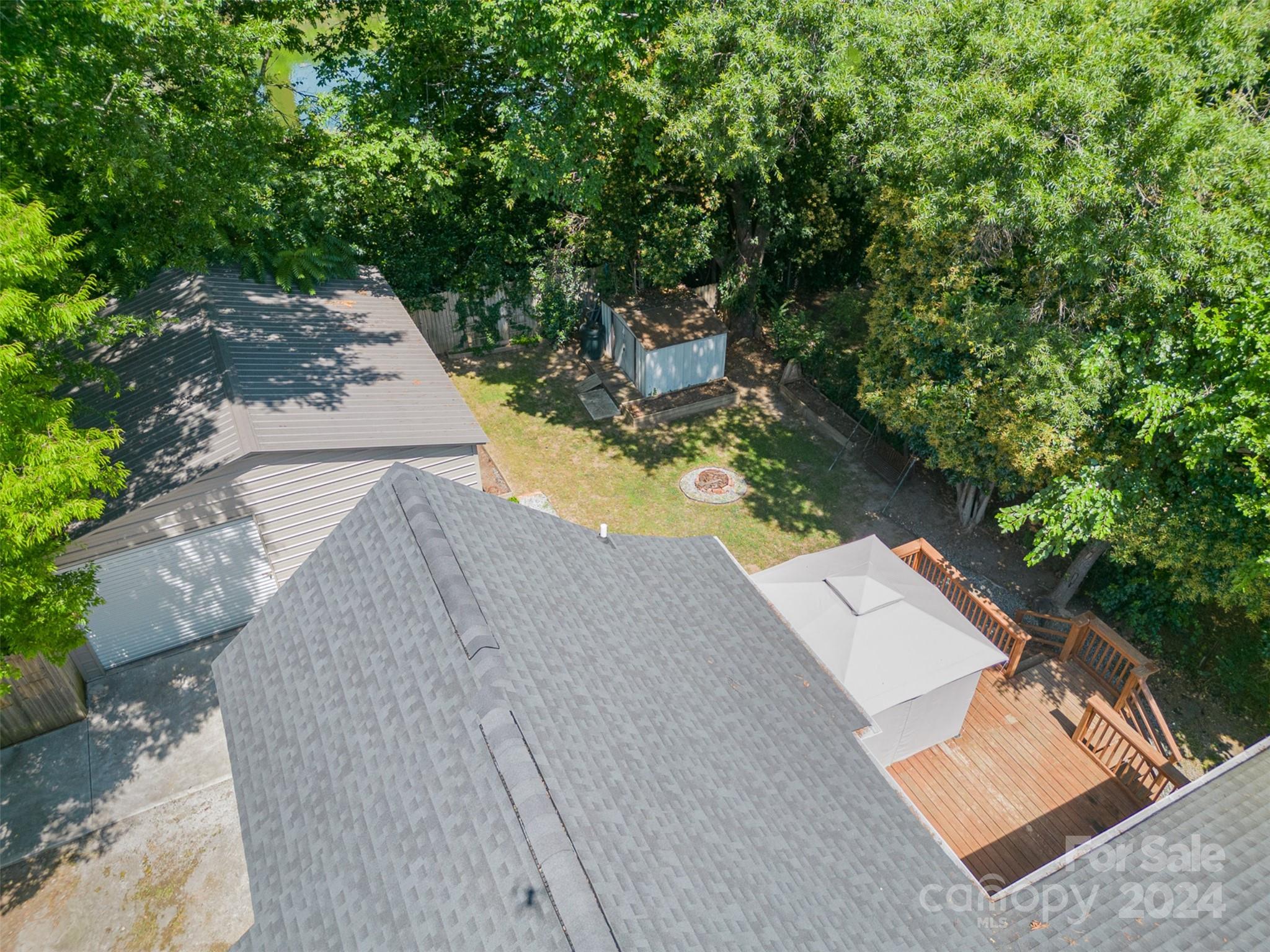 433 College Street