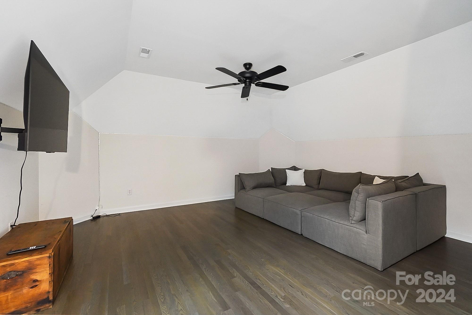 17408 Lynx Den Court