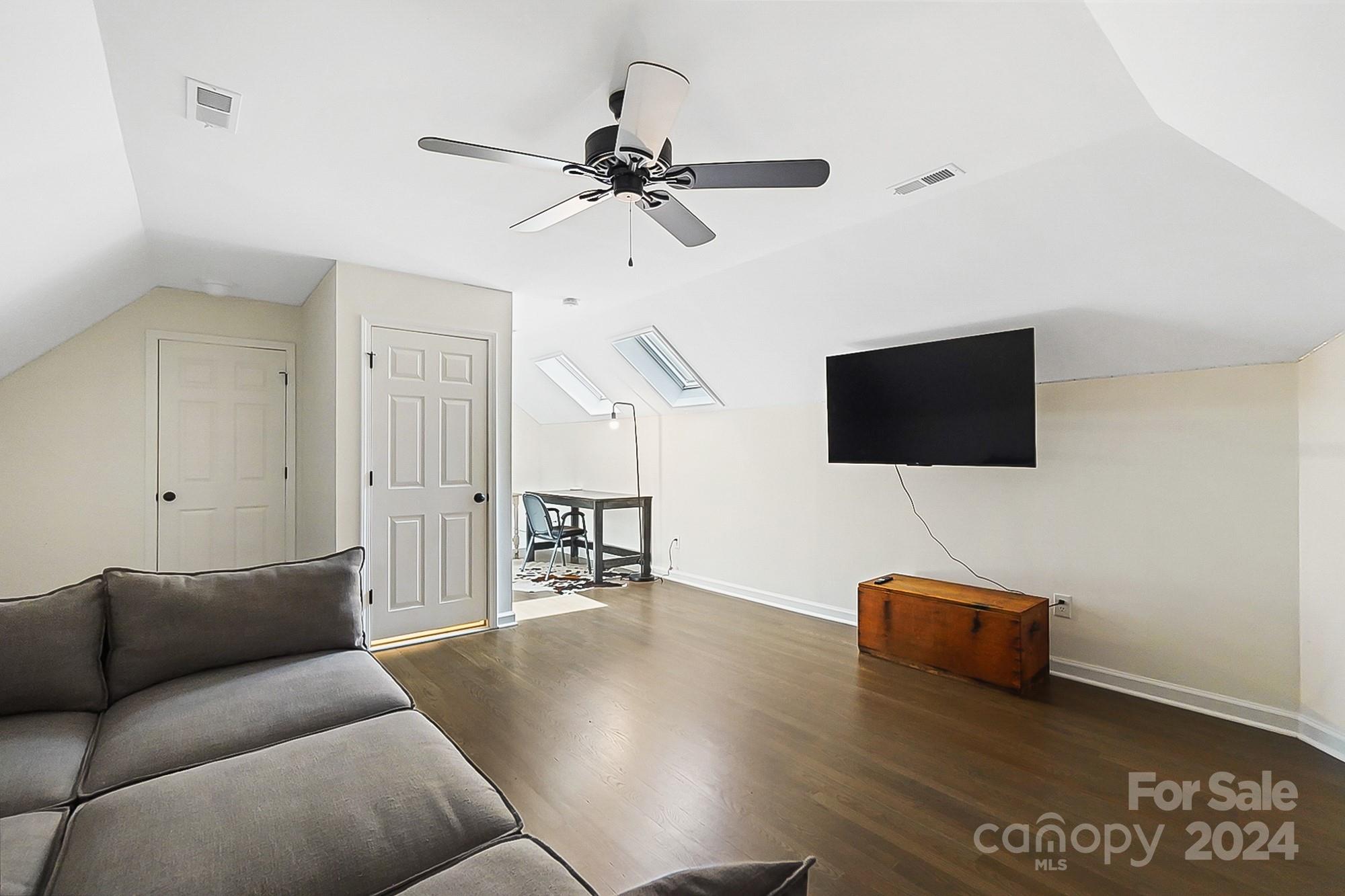 17408 Lynx Den Court