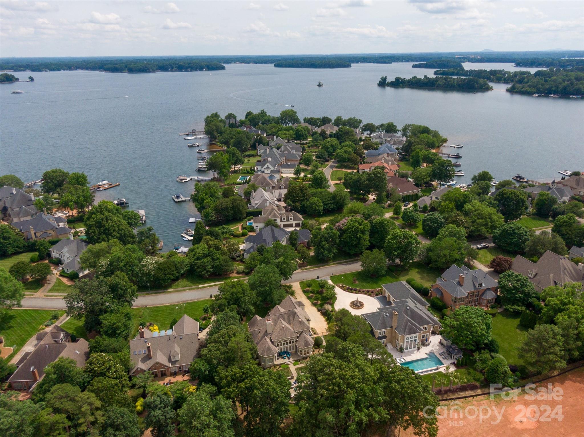 18320 Peninsula Club Drive