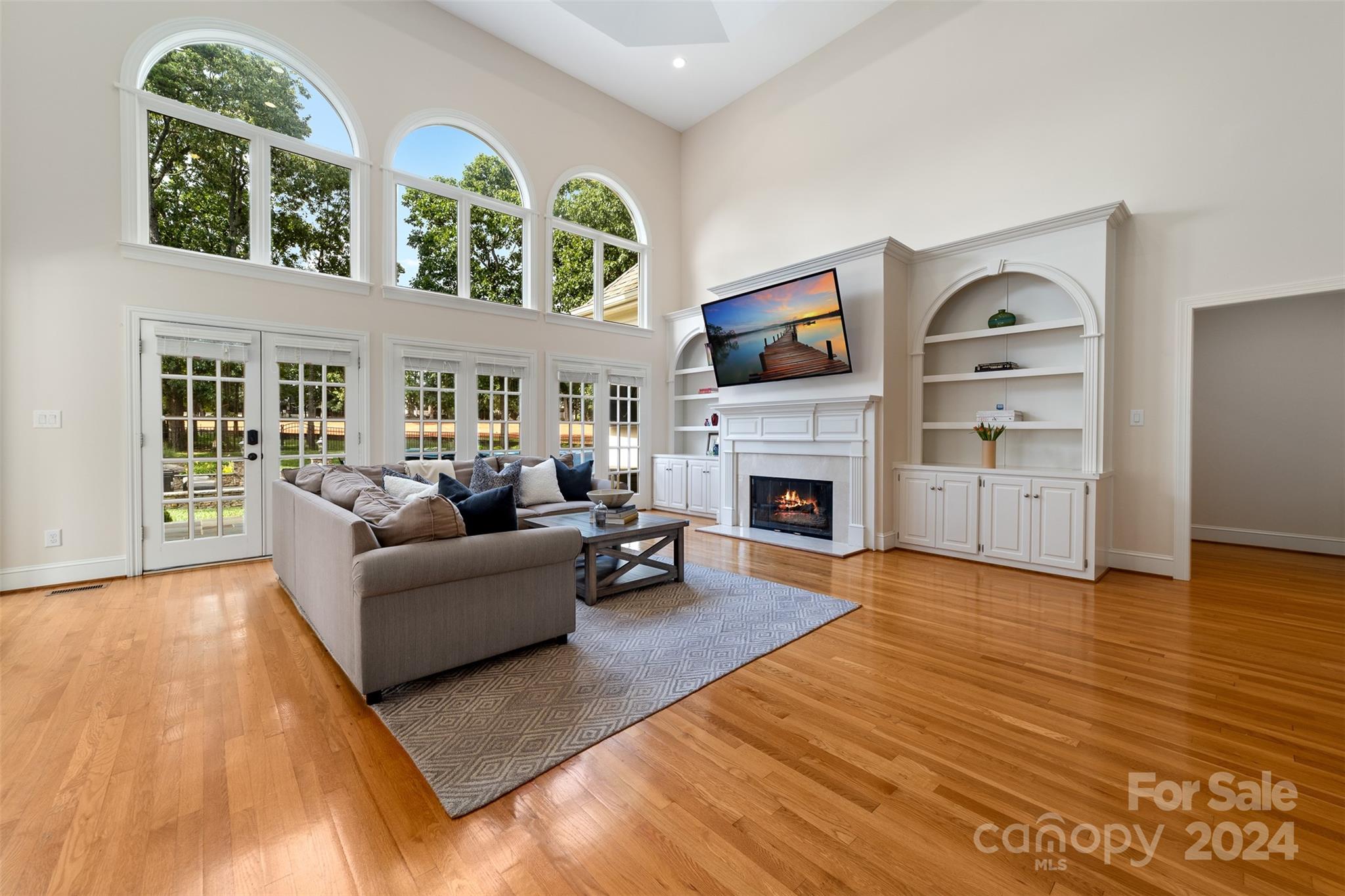 18320 Peninsula Club Drive