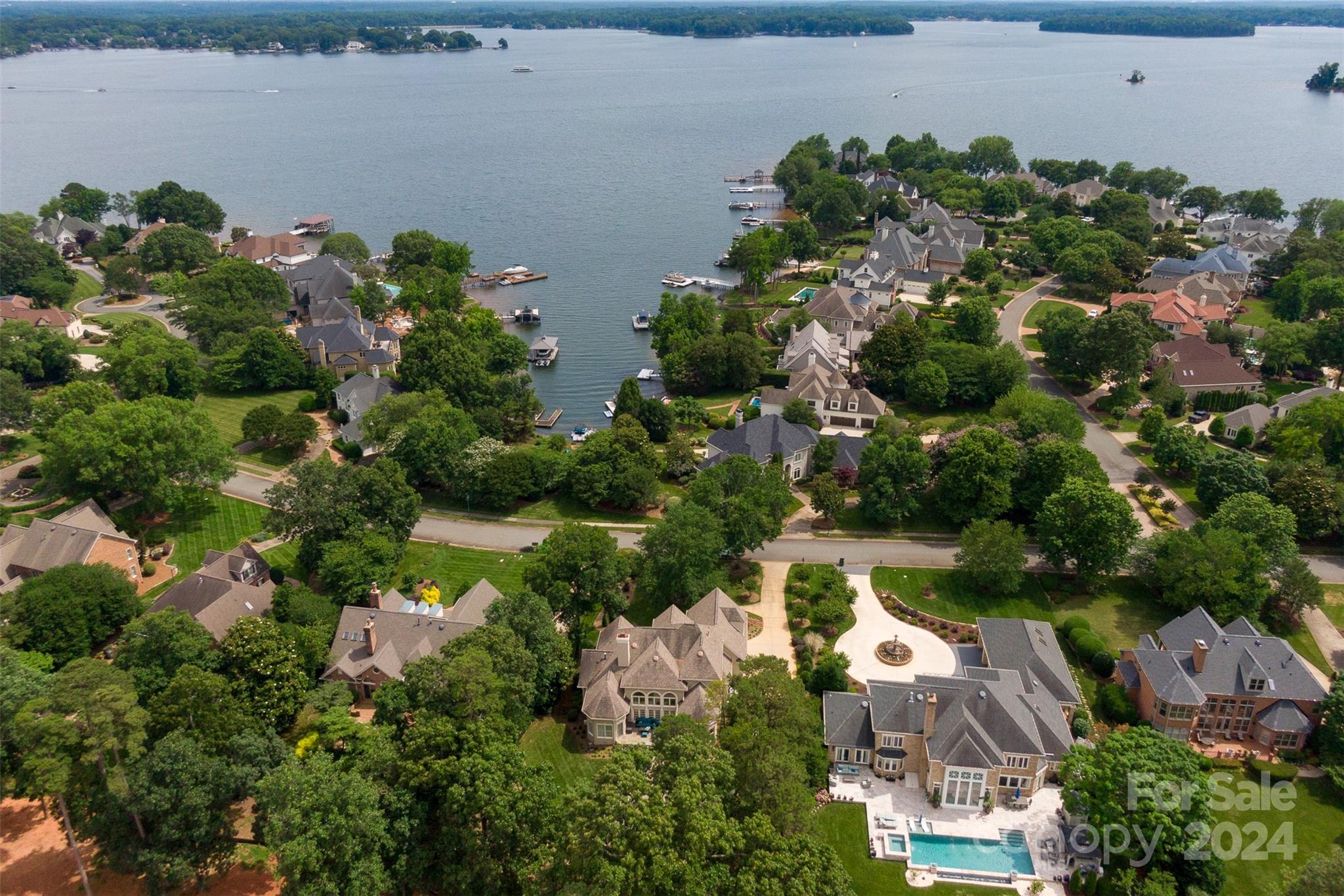 18320 Peninsula Club Drive