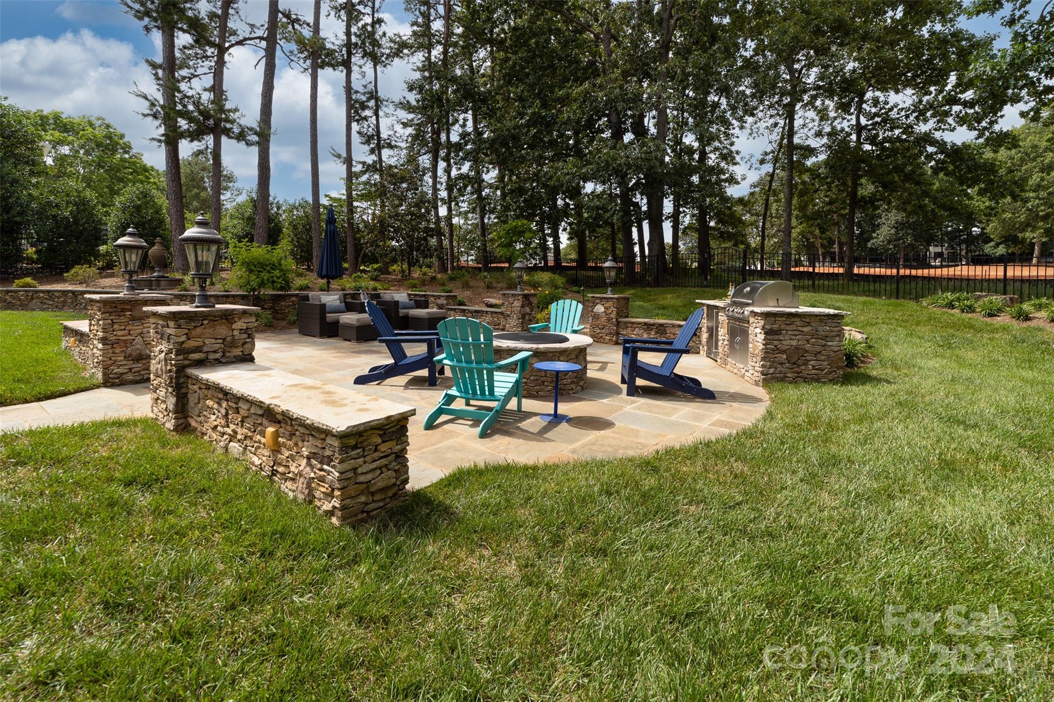 18320 Peninsula Club Drive