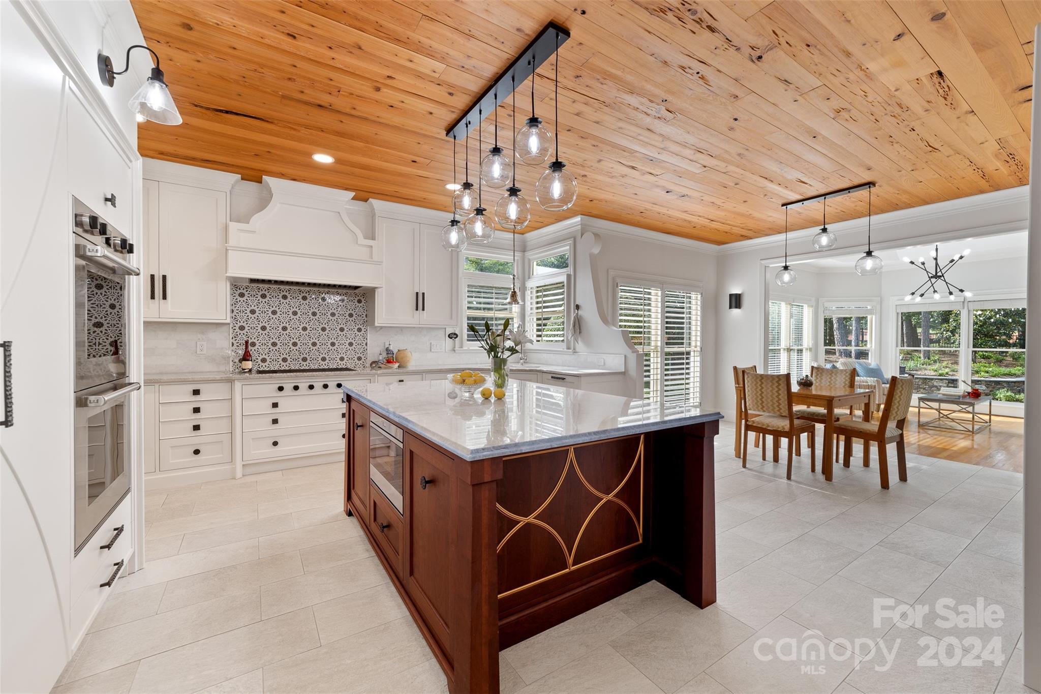 18320 Peninsula Club Drive