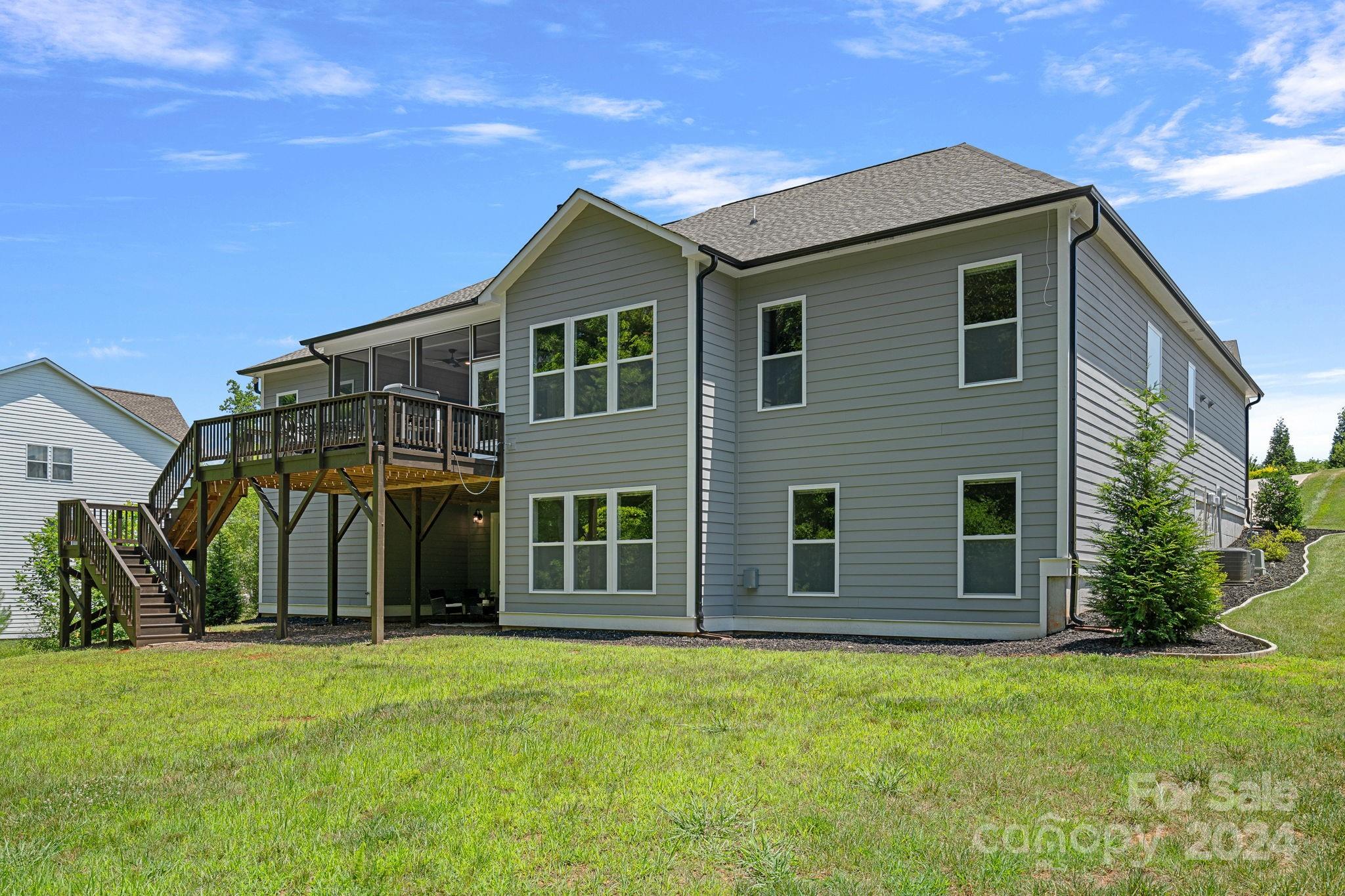 123 Farm Knoll Way
