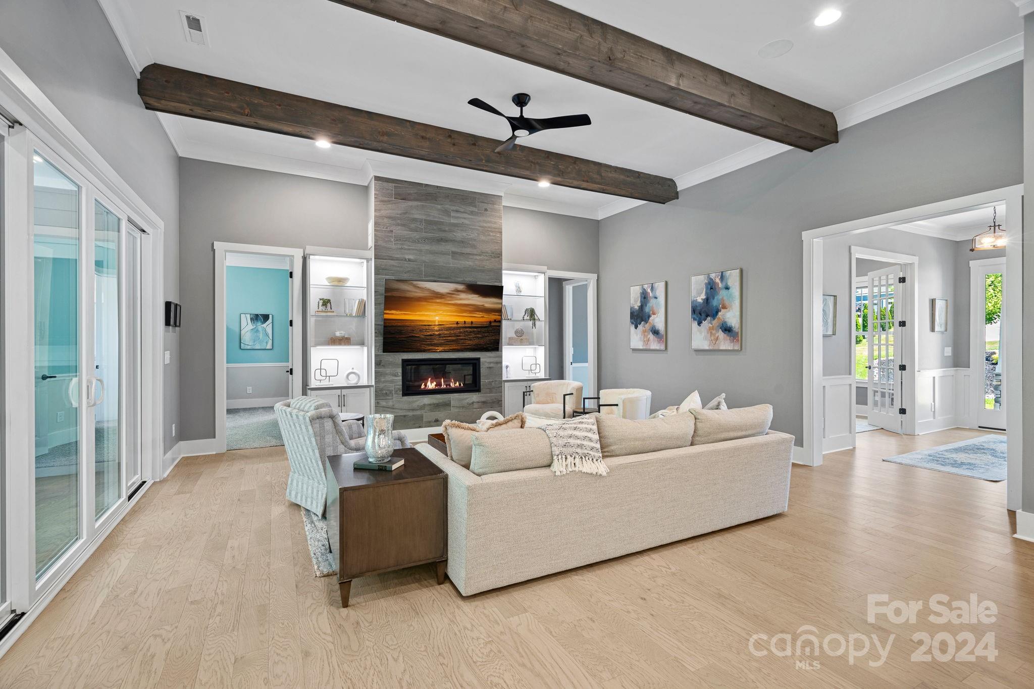 123 Farm Knoll Way
